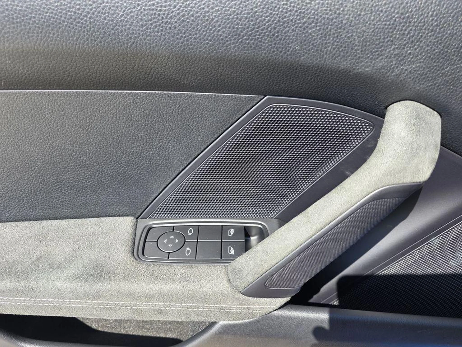 mph016_487664821_EZ_5hc5_L3_YN_2_Zl_Tqo_UEVOQ_Ux_Fqo_A_d7b75ca963