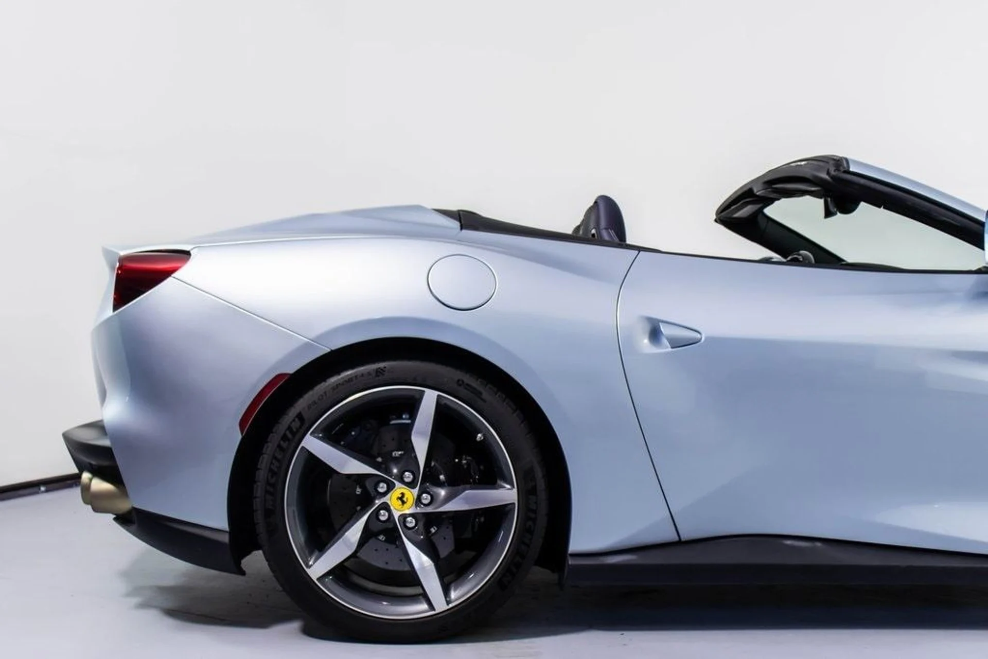 mph016_489785842_5f93d1eba6de7f48f2242954fb2618fcx_a40b1b3a7c