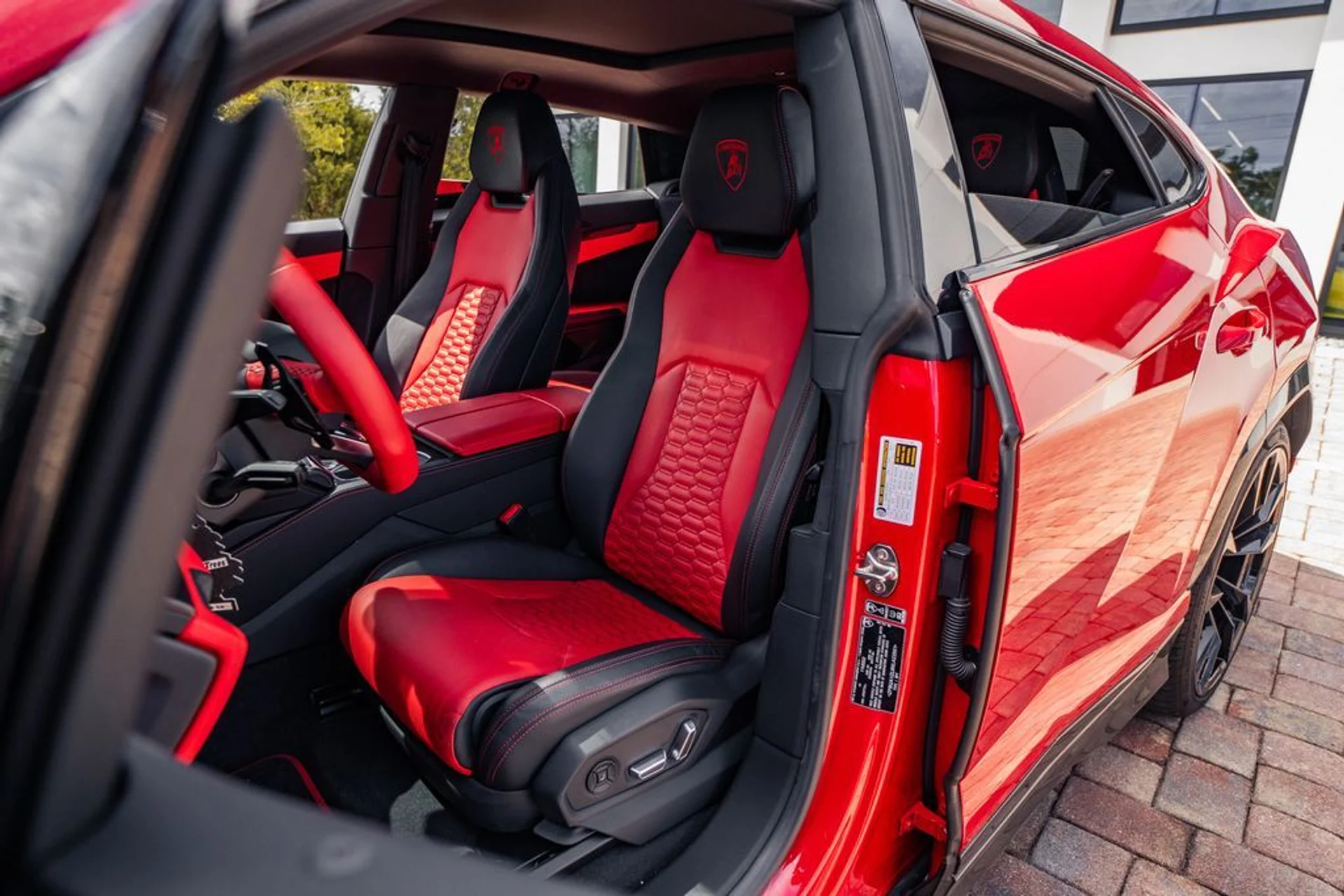 mph016_495755000_4d1d0f9418fd526357f9497507f4b381x_0fdb1ebe9b