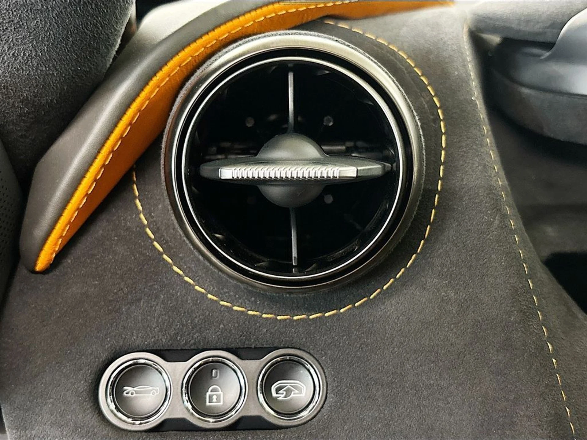 mph016_498488043_d1051836f4bba6039f6bb110e8c63e63_b1dbb4b470