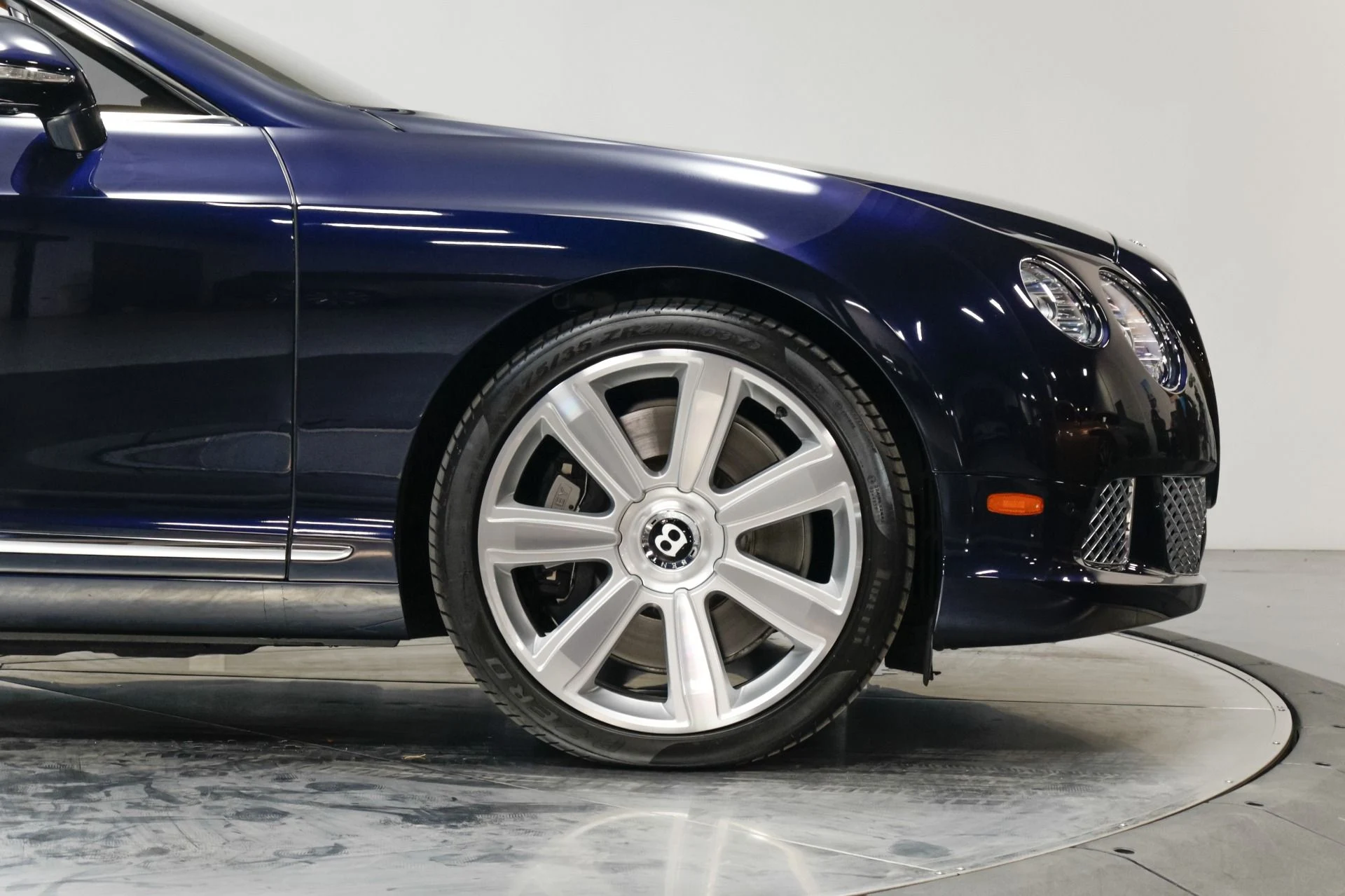 mph016_50362992_Used_2013_Bentley_Continental_GTC_1761057953_baba55d1b0