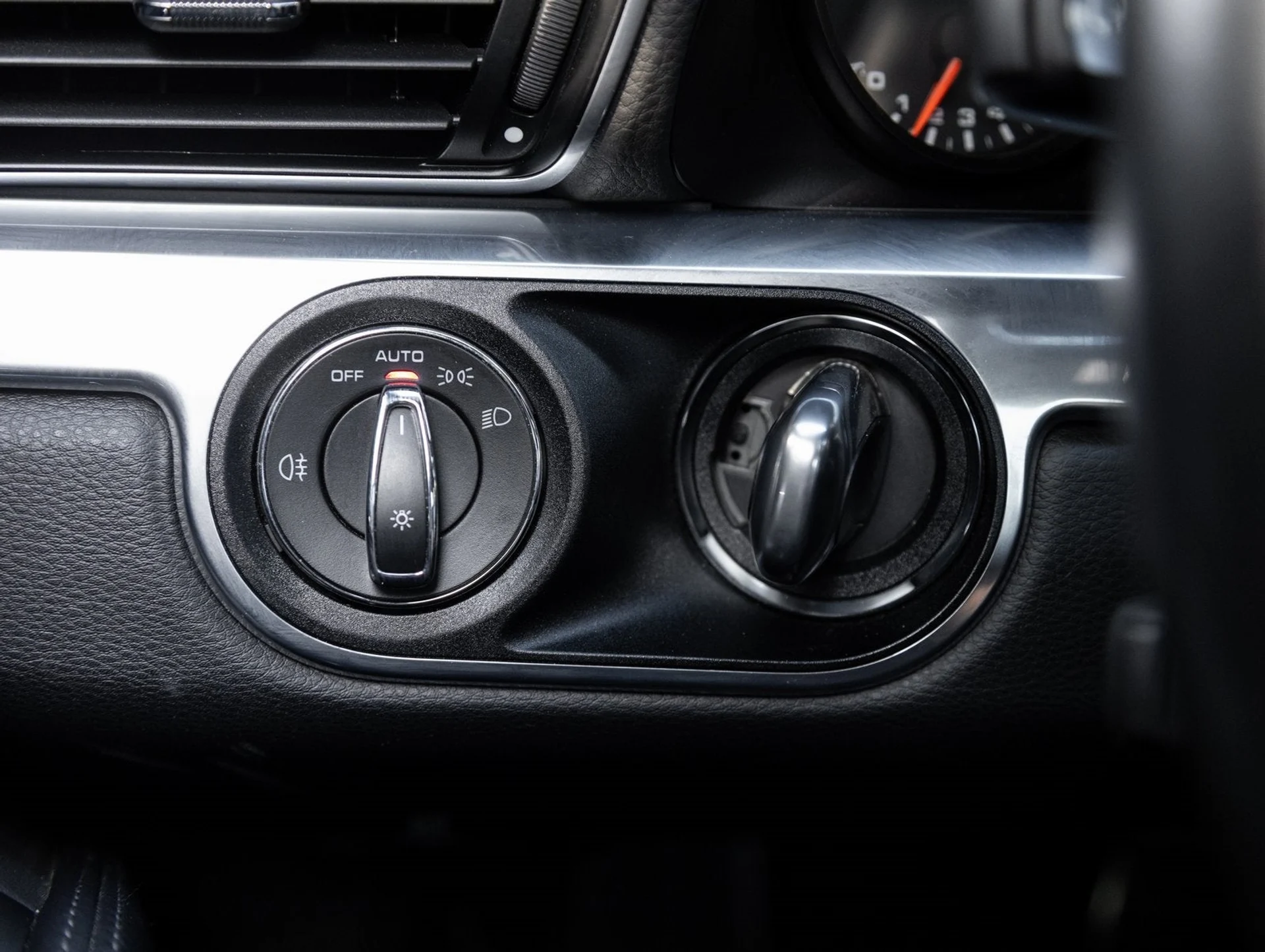 mph016_507333152_17_842be97d74