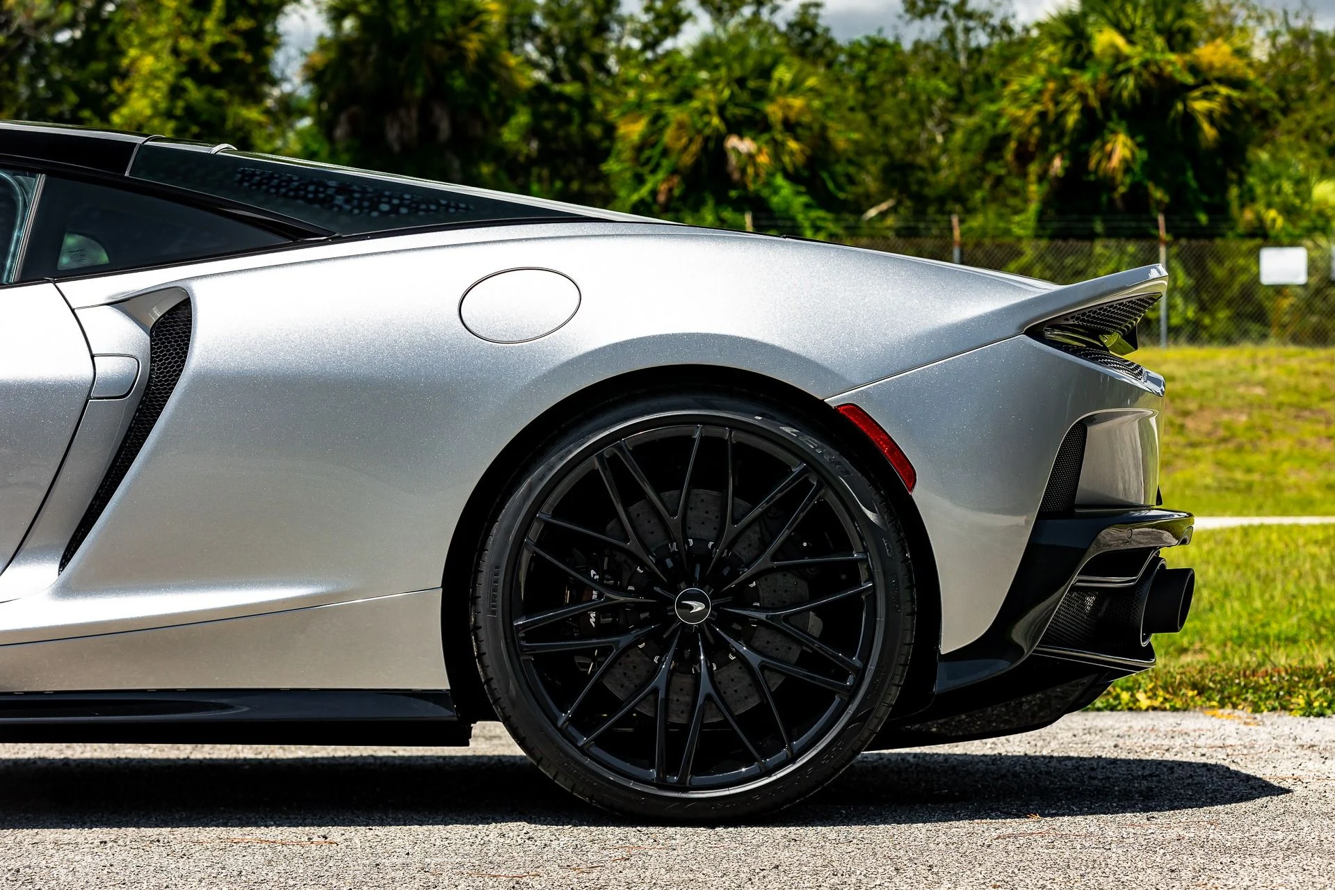 mph016_512448904_137_p17_l_612da53a92