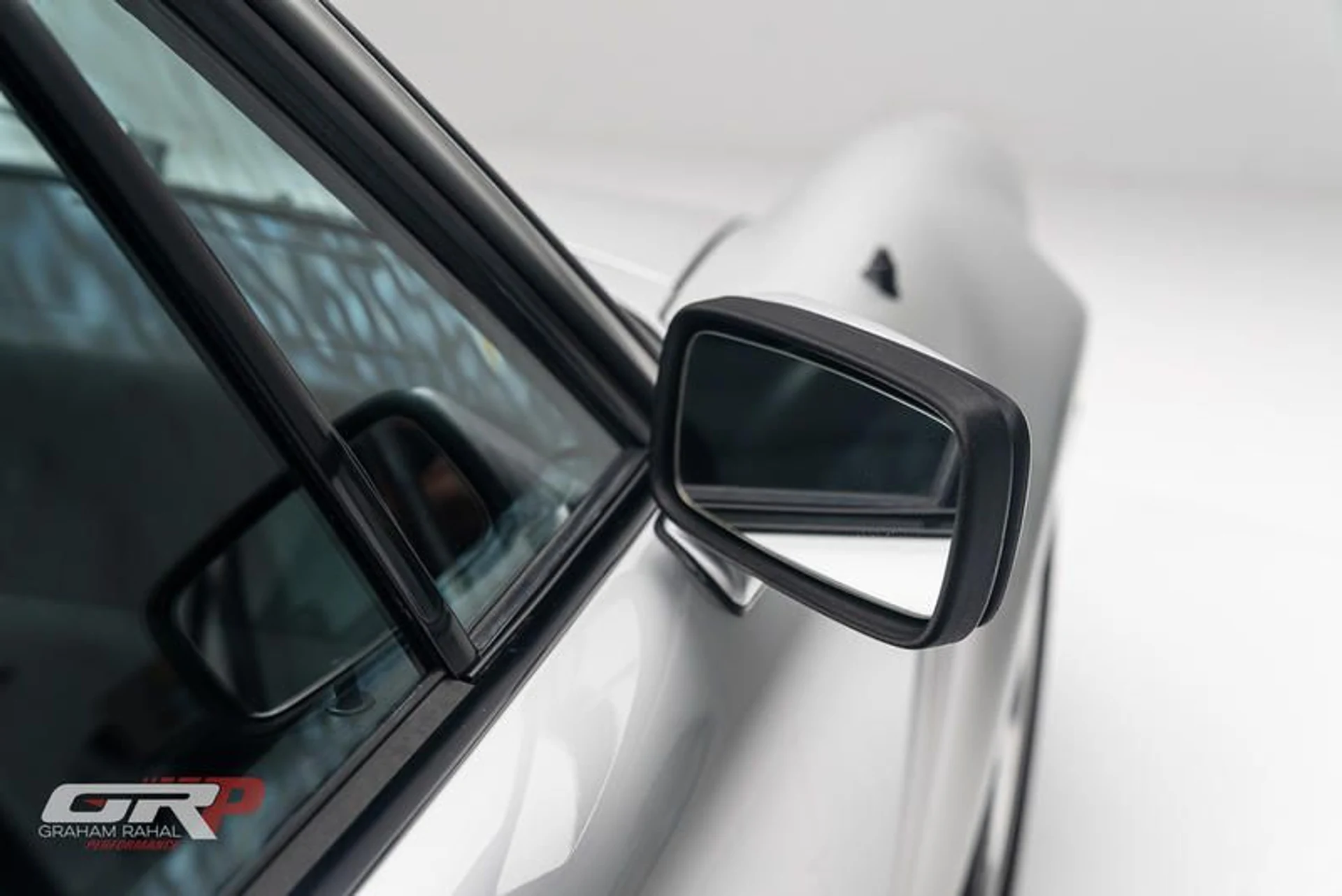 mph016_513519186_79_B90_C33_22_BF_40_F0_B0_AF_2_C3_FEE_2_A923_B_873e8ec20d