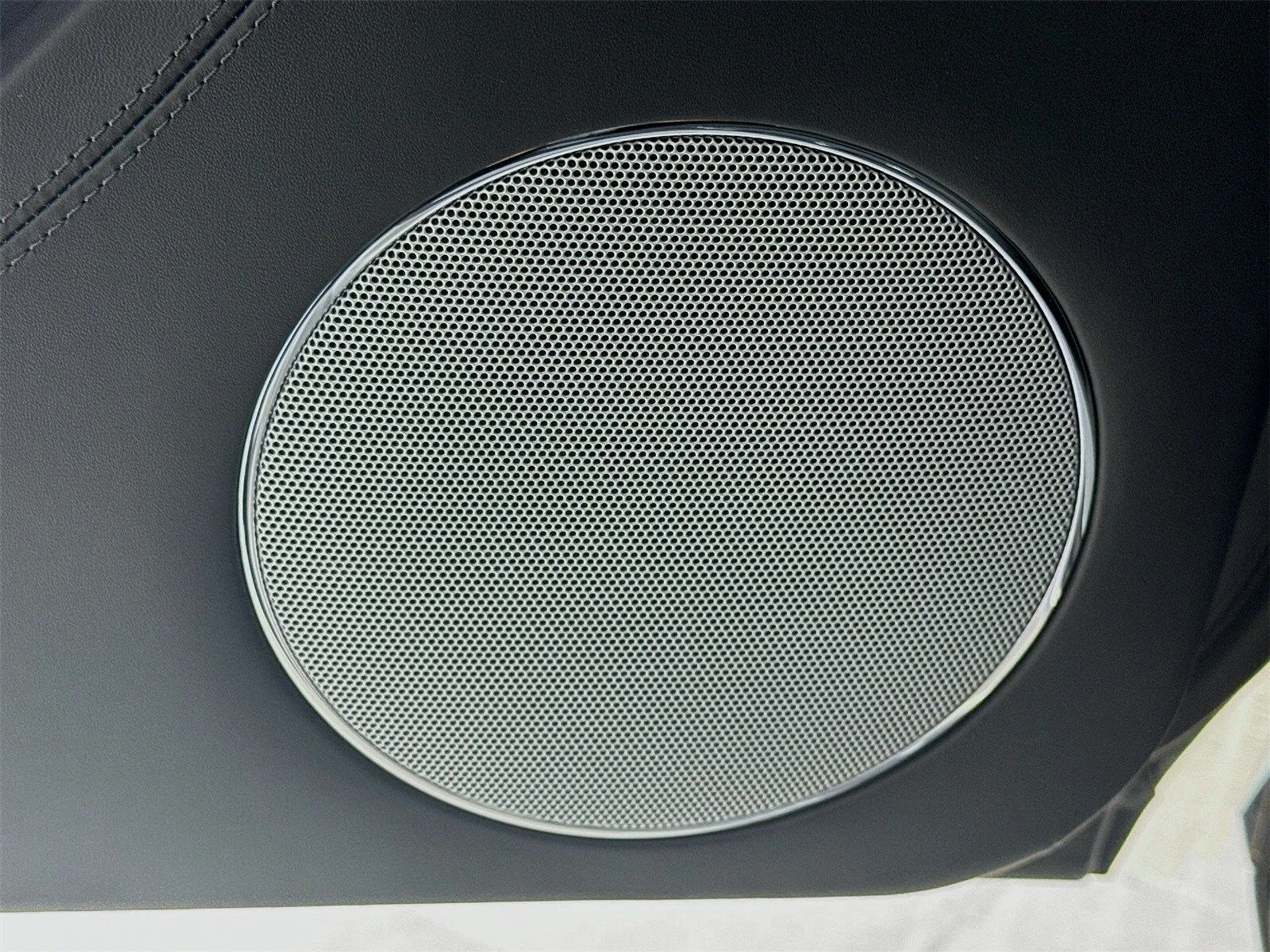 mph016_513521069_d93cd8e1de30ede86806c3f7e6bdcc62x_88f8433aeb