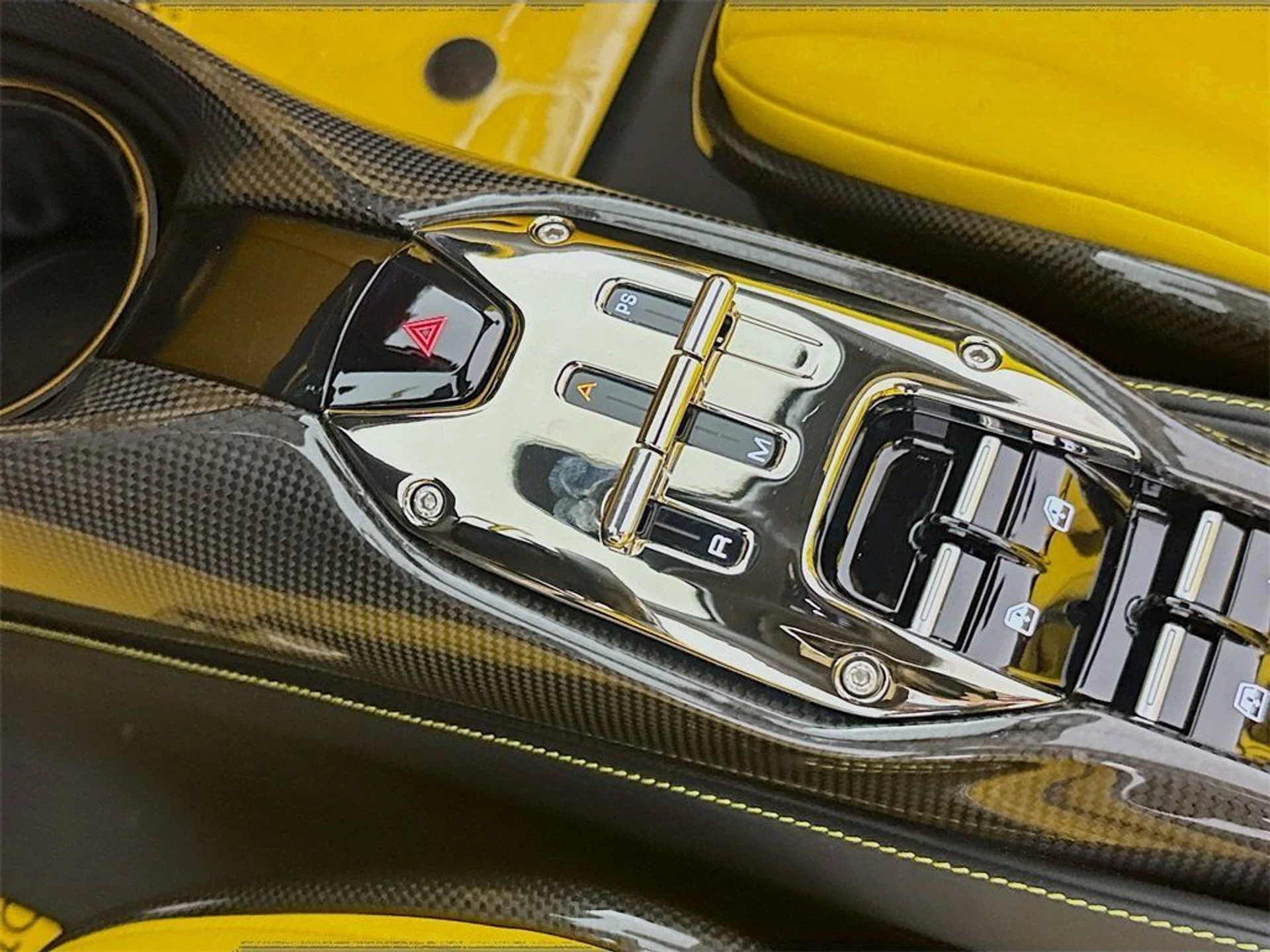 mph016_516085493_3a92424578c2d43ed26bfd70be0a2adb_f46e787598