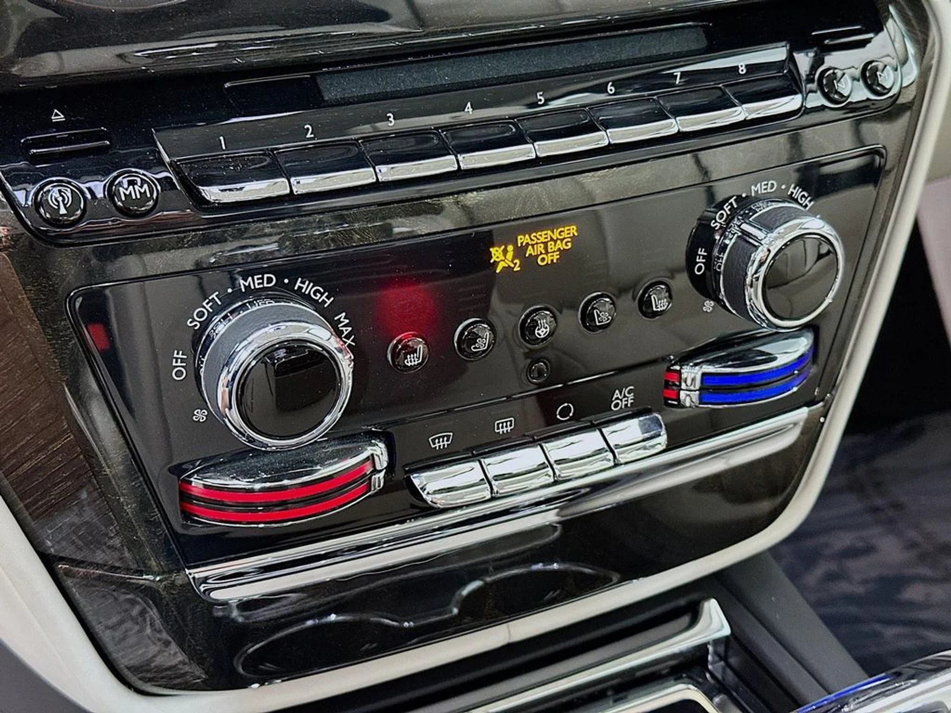 mph016_516633849_4517f4338aa7f0a0081908b6d64570cex_00c573f04f