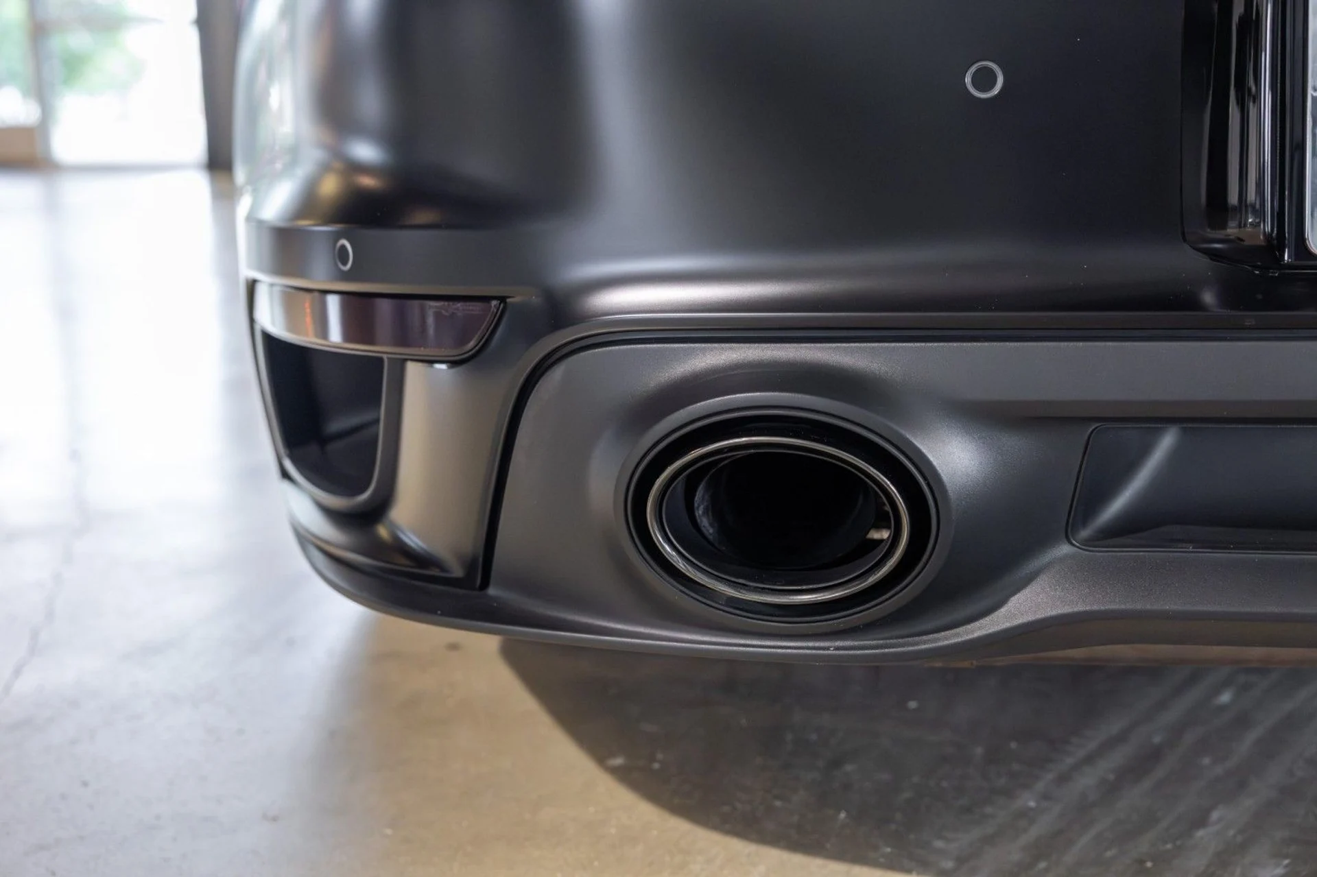 mph016_517062352_GQ_b18b374541