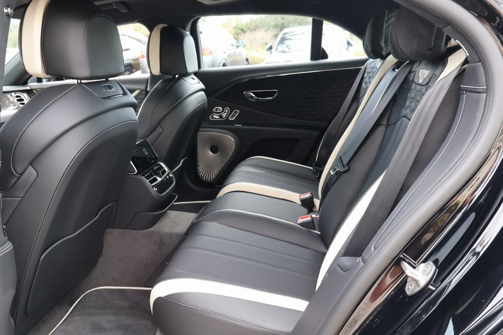 mph016_519117191_17_3638a0e40a