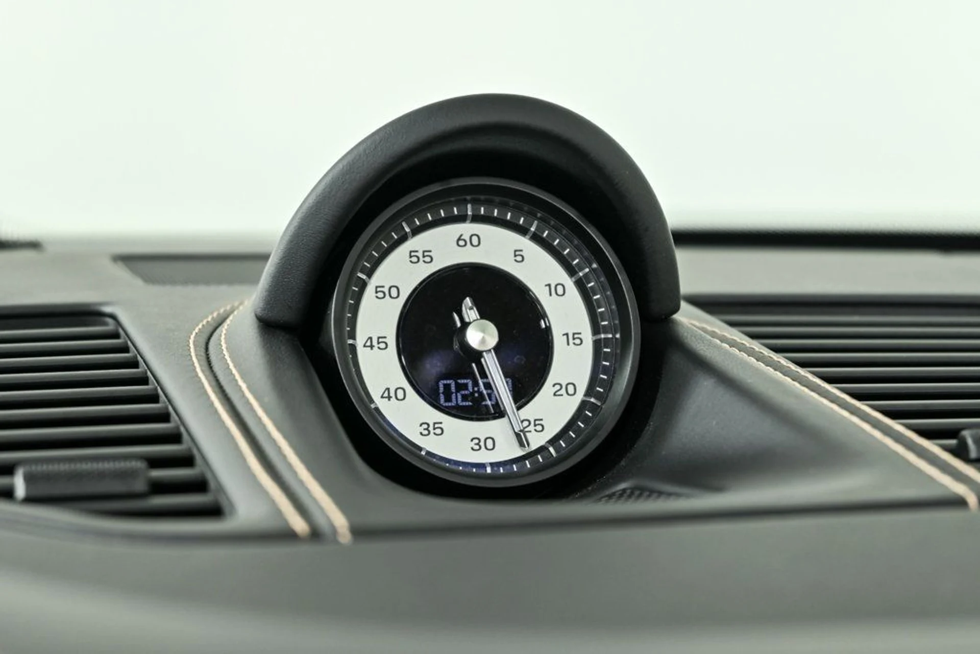 mph016_521800354_68dad2c8841cc3b3cf1bd2378f23e7e9_0517762a77