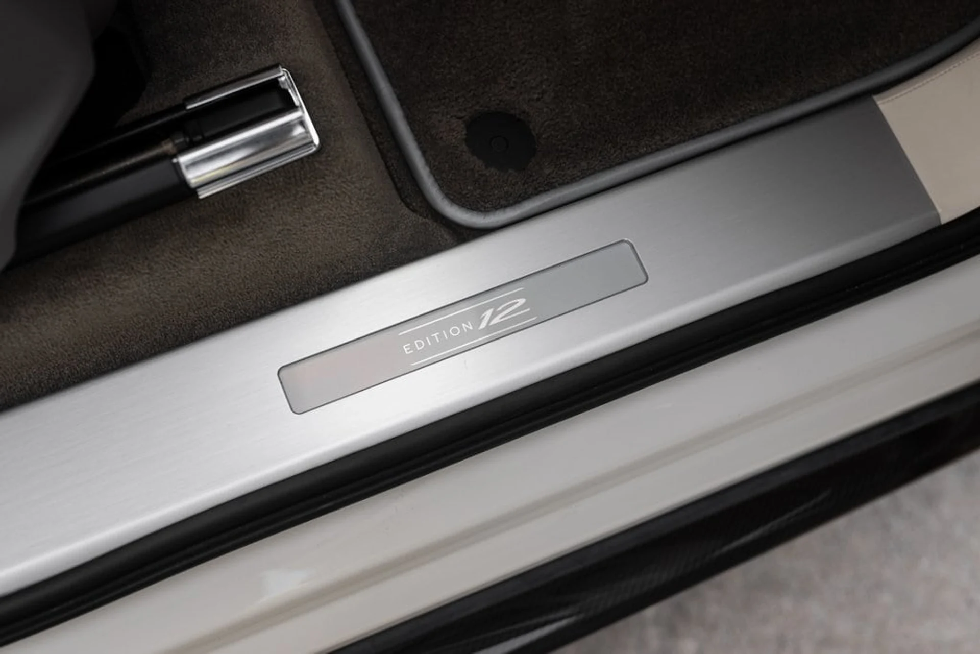 mph016_530333669_fafb192a895a12eb447348a11053a661x_6c76807f29