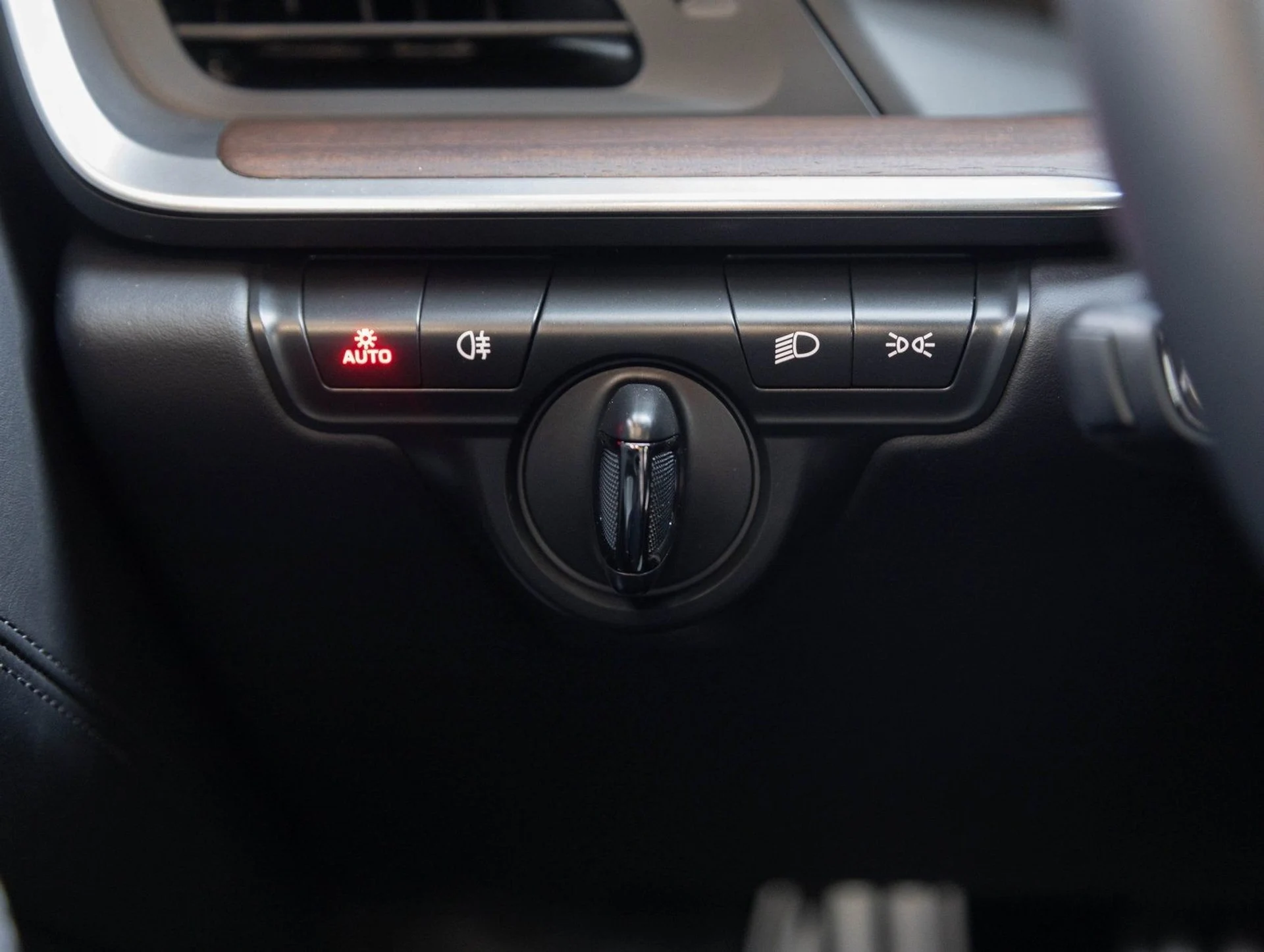 mph016_531949285_17_cbe23c4bce