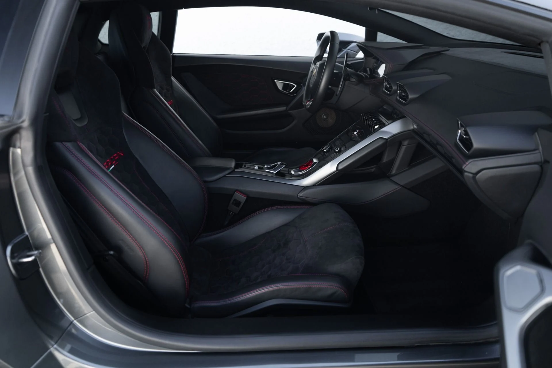 mph016_542200131_Used_2015_Lamborghini_Huracan_Sheepeyrace_Twin_Turbo_LP_610_4_1773427556_76371aa3fd