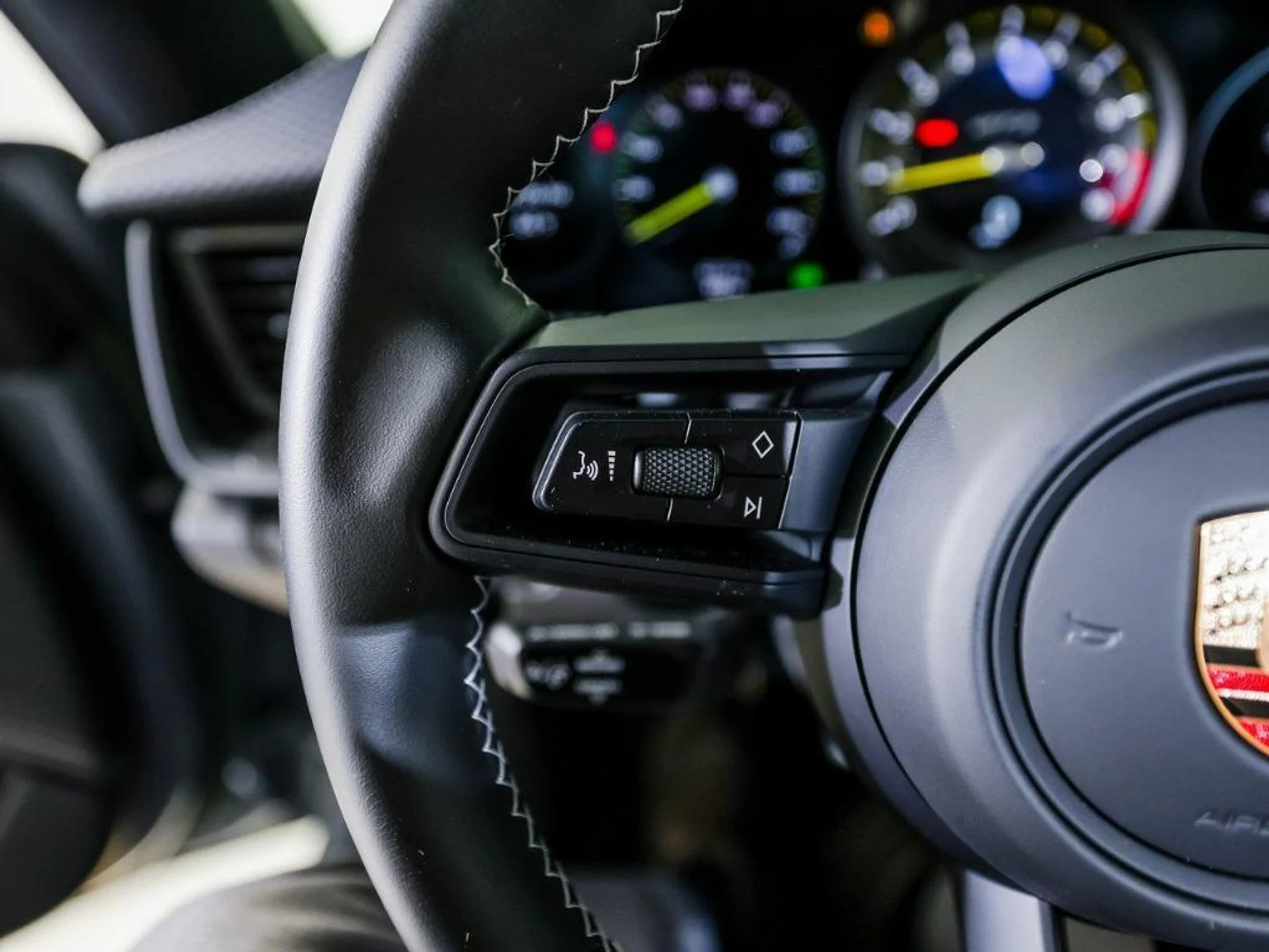 mph016_545029167_tx_Gi_Yw_IDK_7_C_Lrh_VN_Vui0_P_Fxo9bs_7801871776