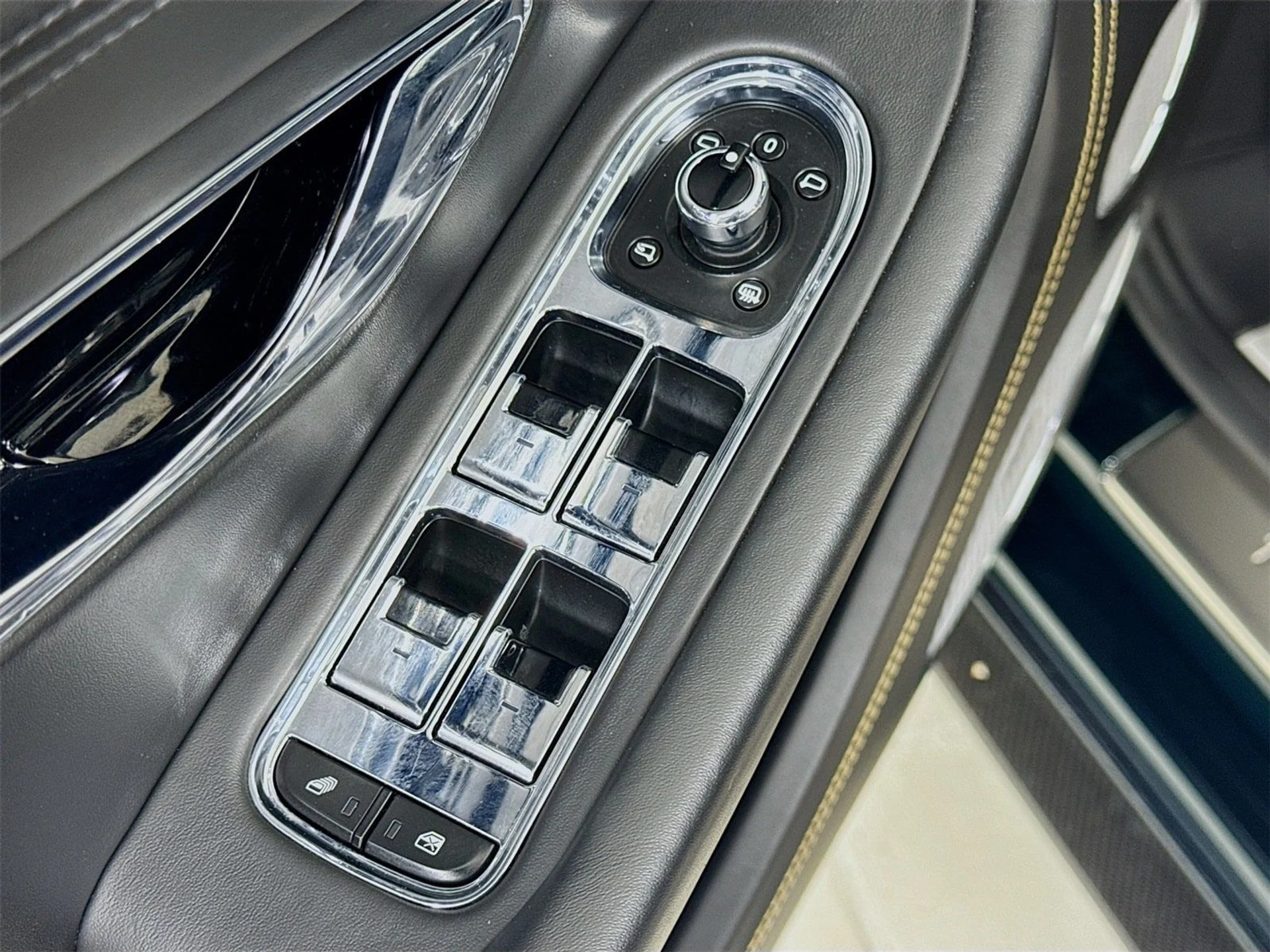 mph016_546111800_51753d1ae6aae5c11880bfa93669dde4x_c316ccf738