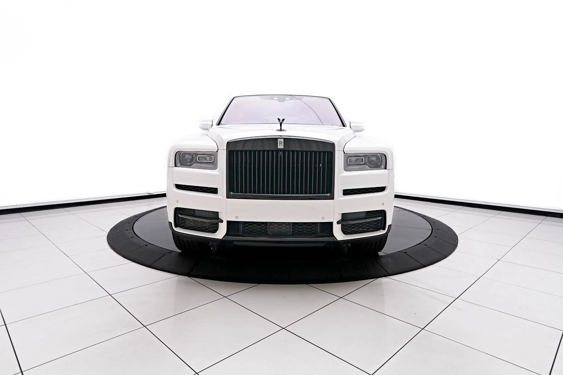 mph016_550257495_Used_2024_Rolls_Royce_Cullinan_Base_1754099306_d3986a2359