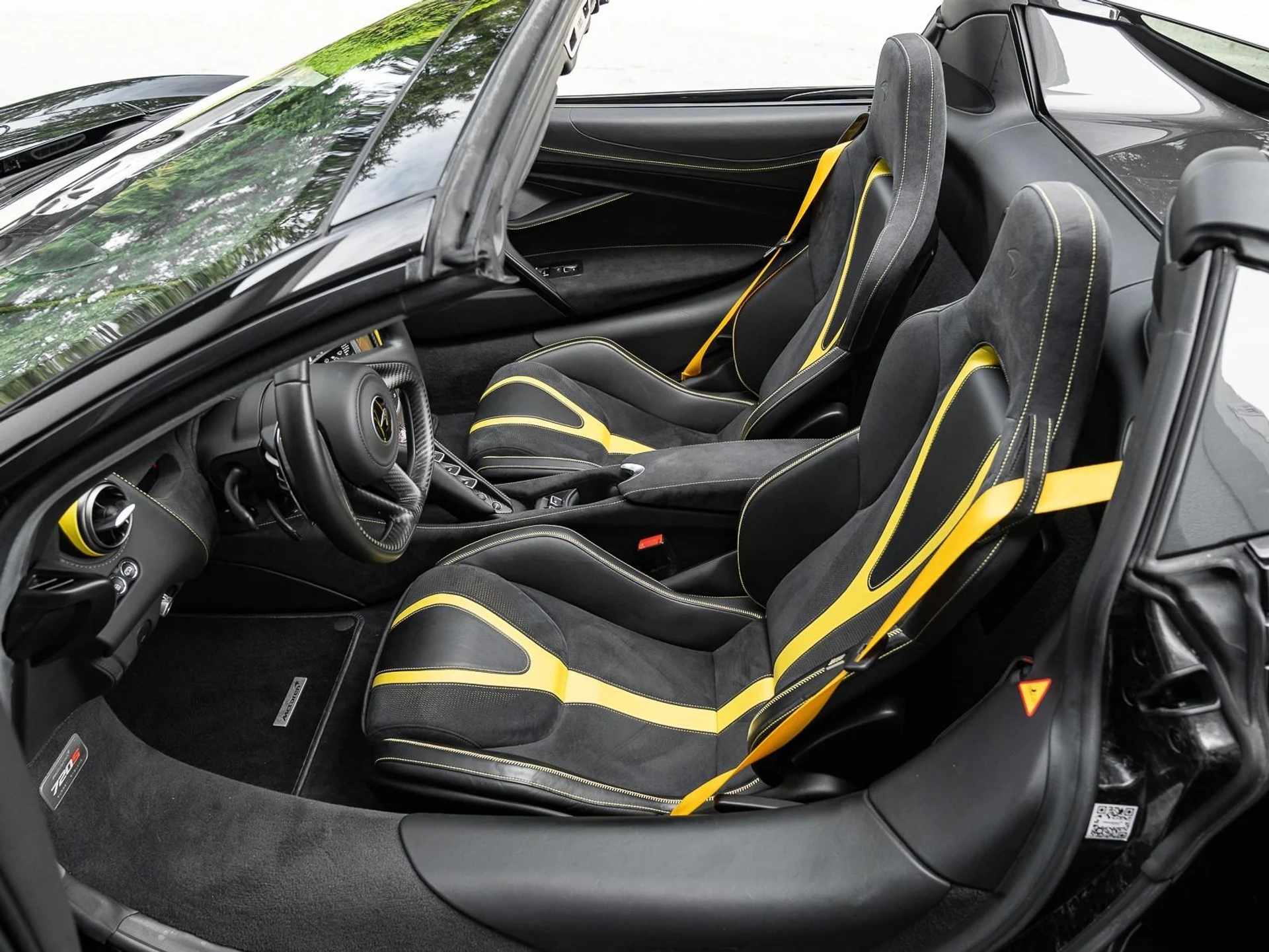 mph016_551363933_Used_2022_Mc_Laren_720_S_1756483726_d9220c5547