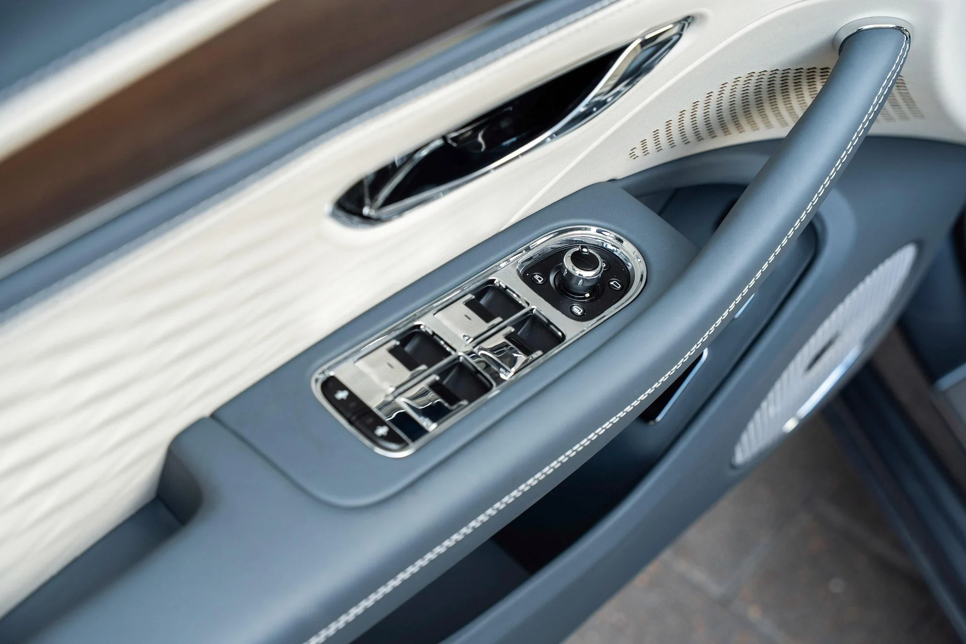 mph016_552084079_477619931_6954c0394e73cd9f103f5052_f400b79dff