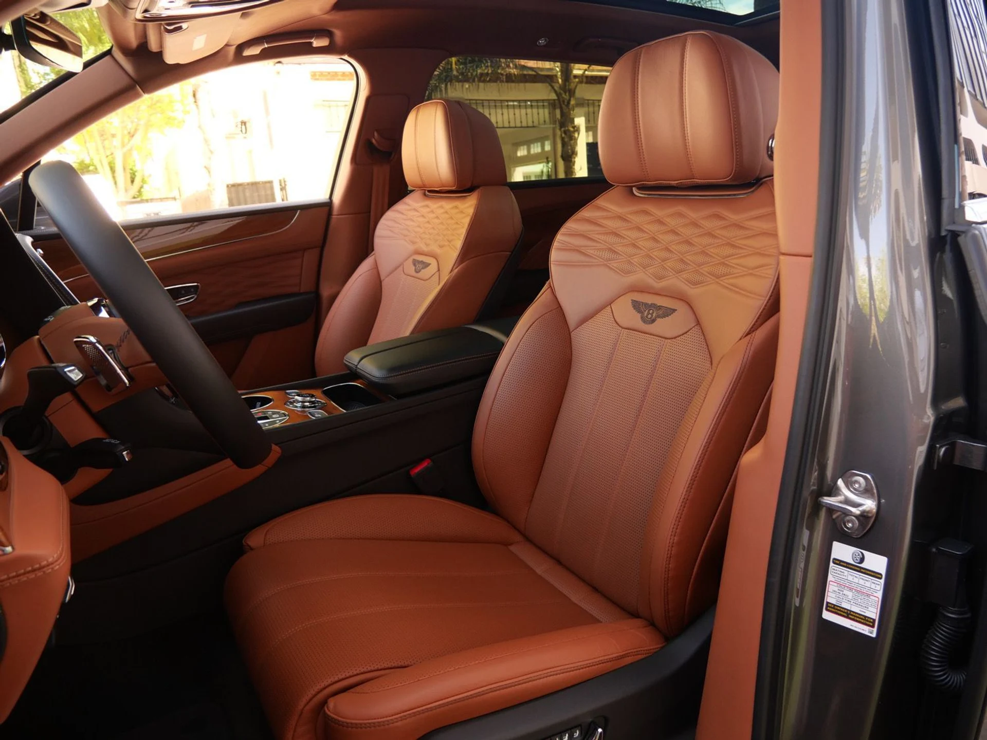 mph016_554414251_7088776e84bd3d674ea26380a32b9e7cx_a86b8e3de5