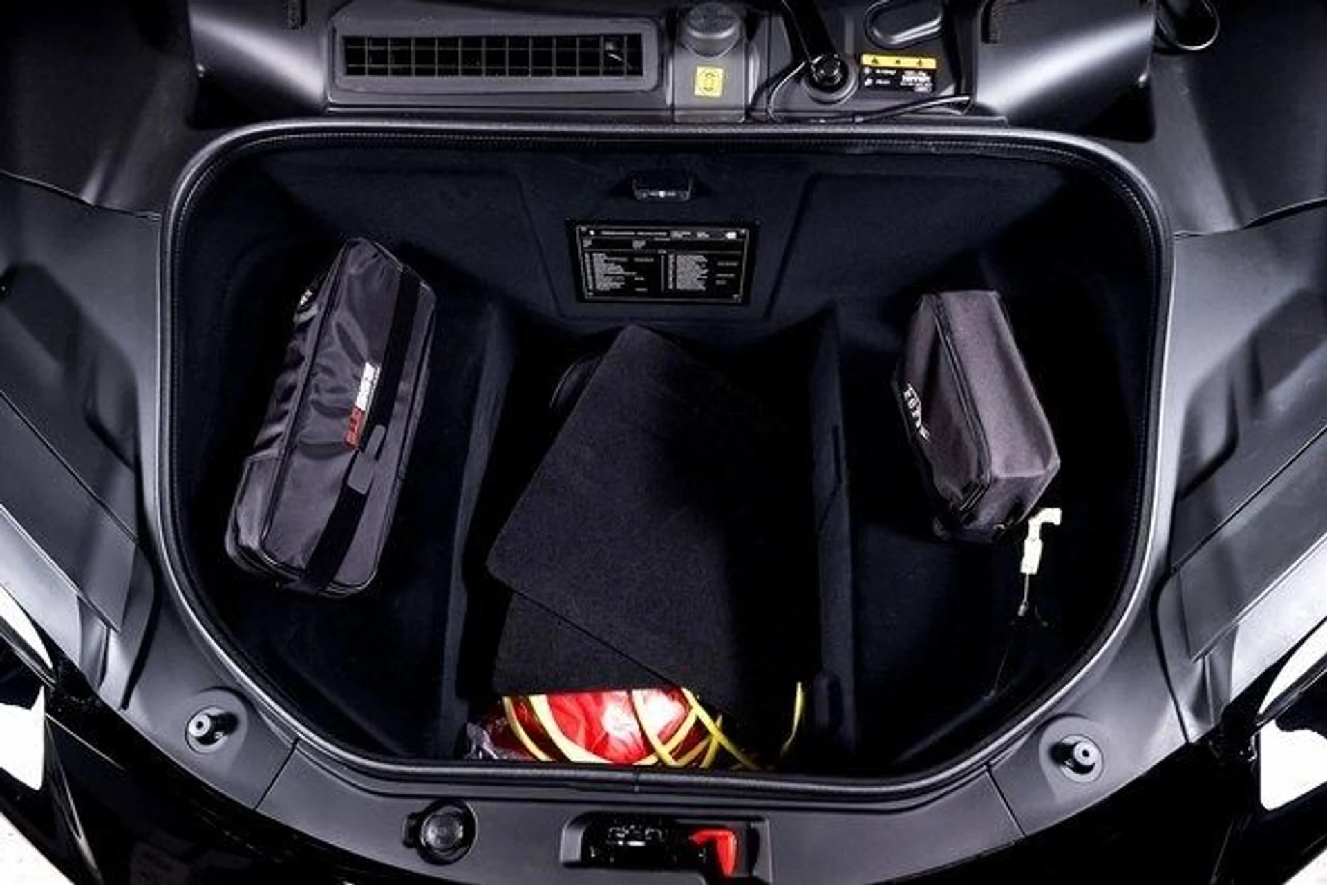 mph016_555621449_e740dd0702d738f00c5b55cb98d8f27ex_168e67f967