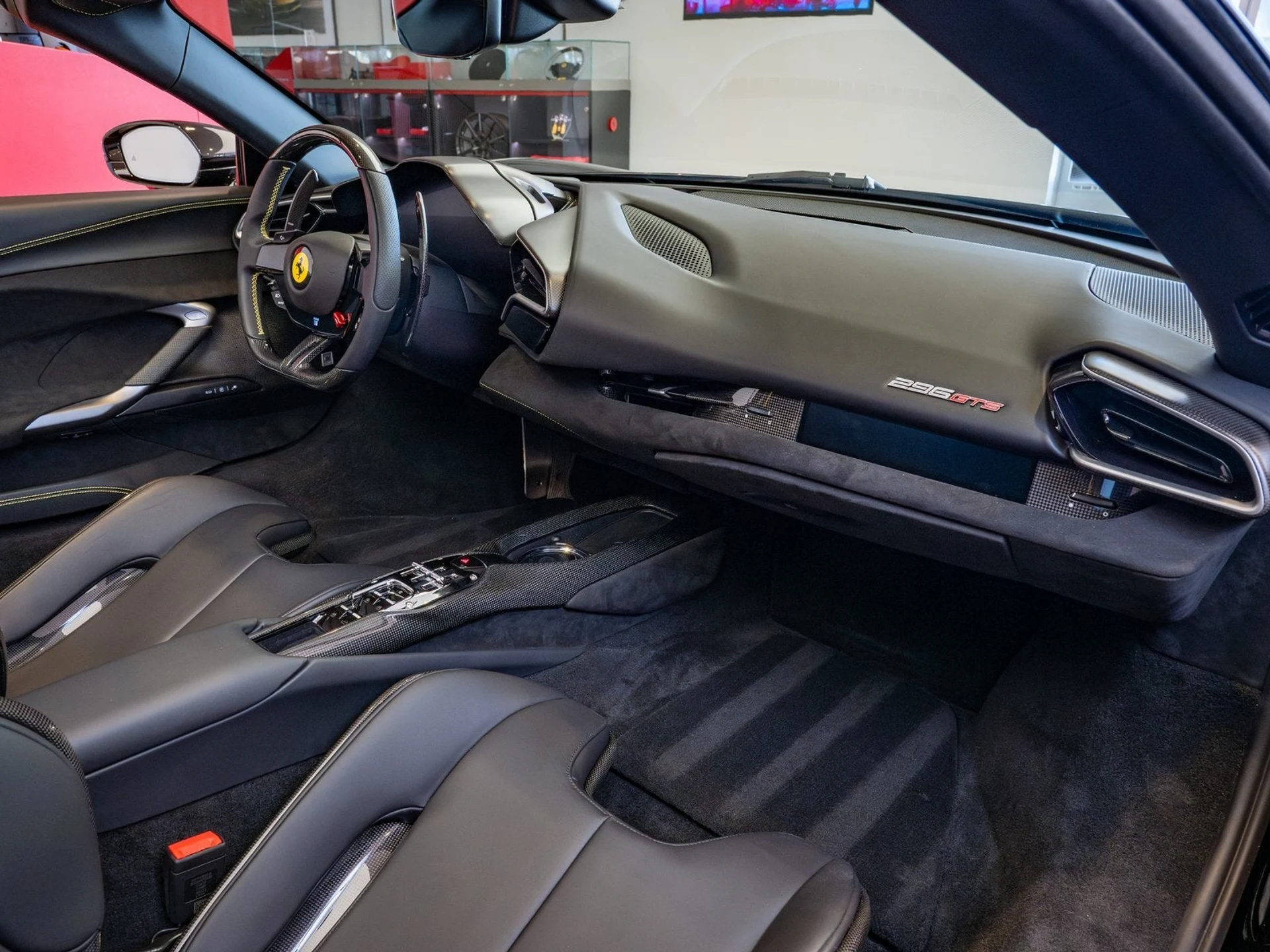 mph016_562001882_17_b7750264d3