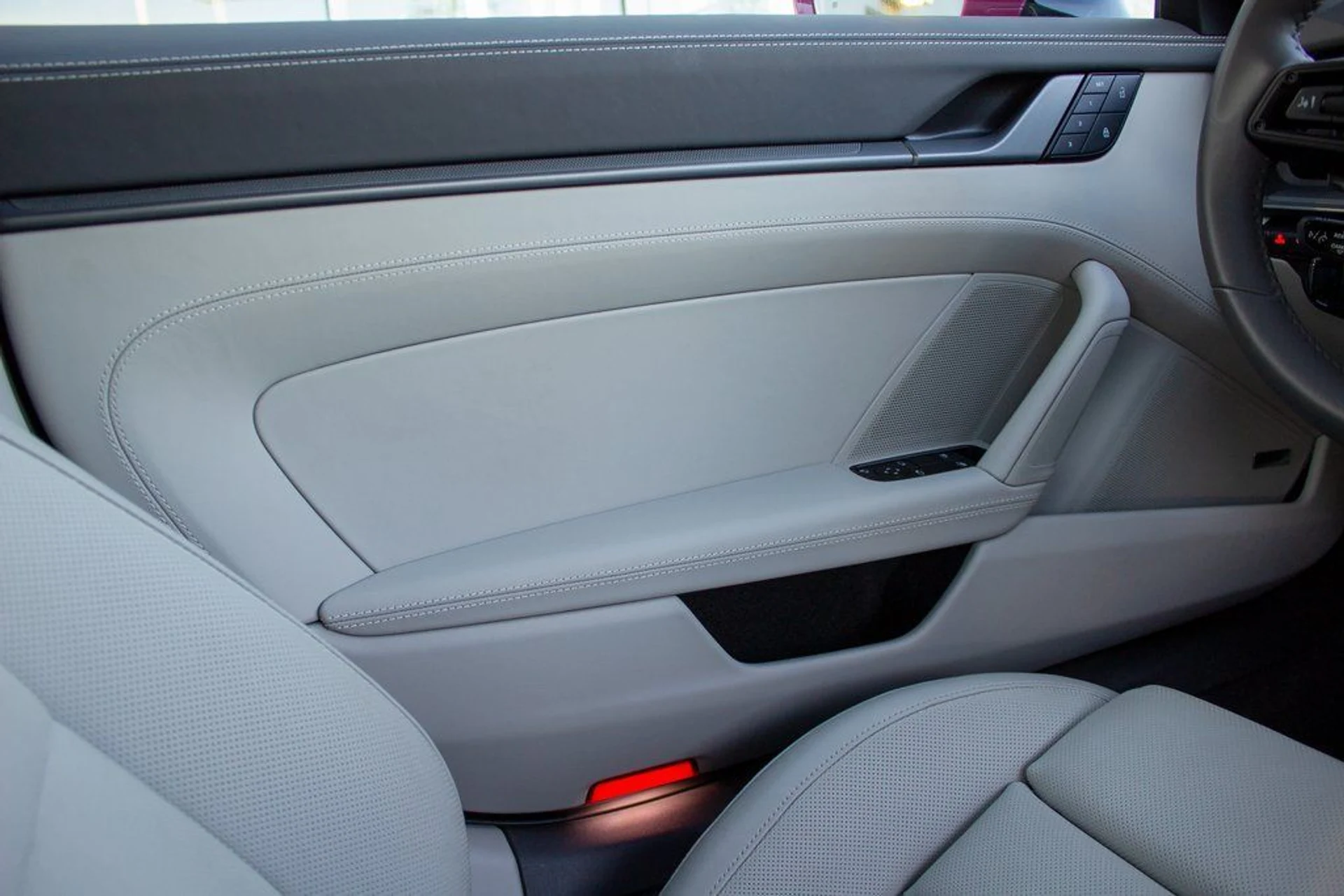 mph016_568188143_6c2998287cdfe60d01493e1e2b247112x_d032063458