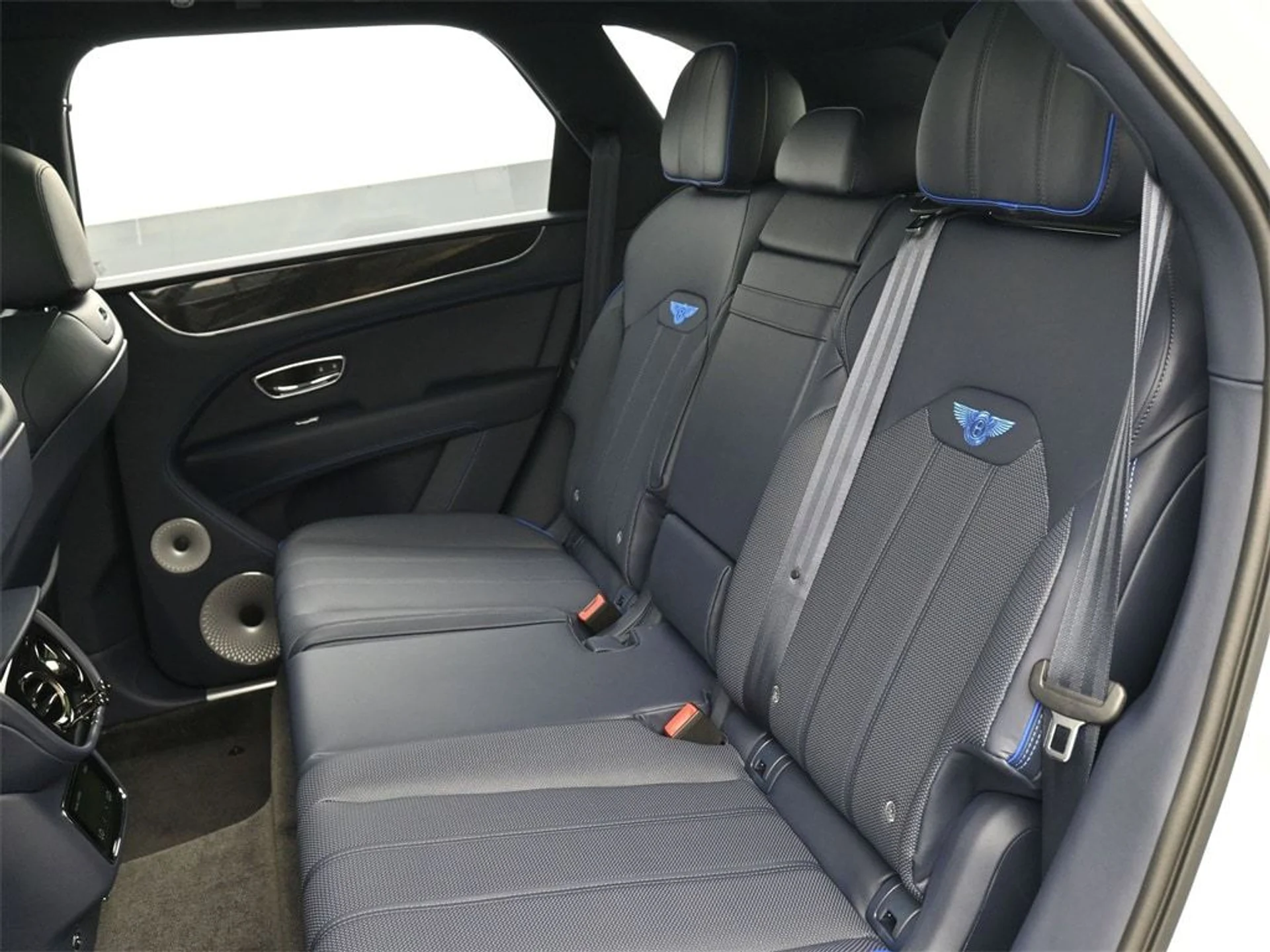 mph016_568798363_39fbf5ffb63450c31f8e643d3b71352dx_f7b00d98cf