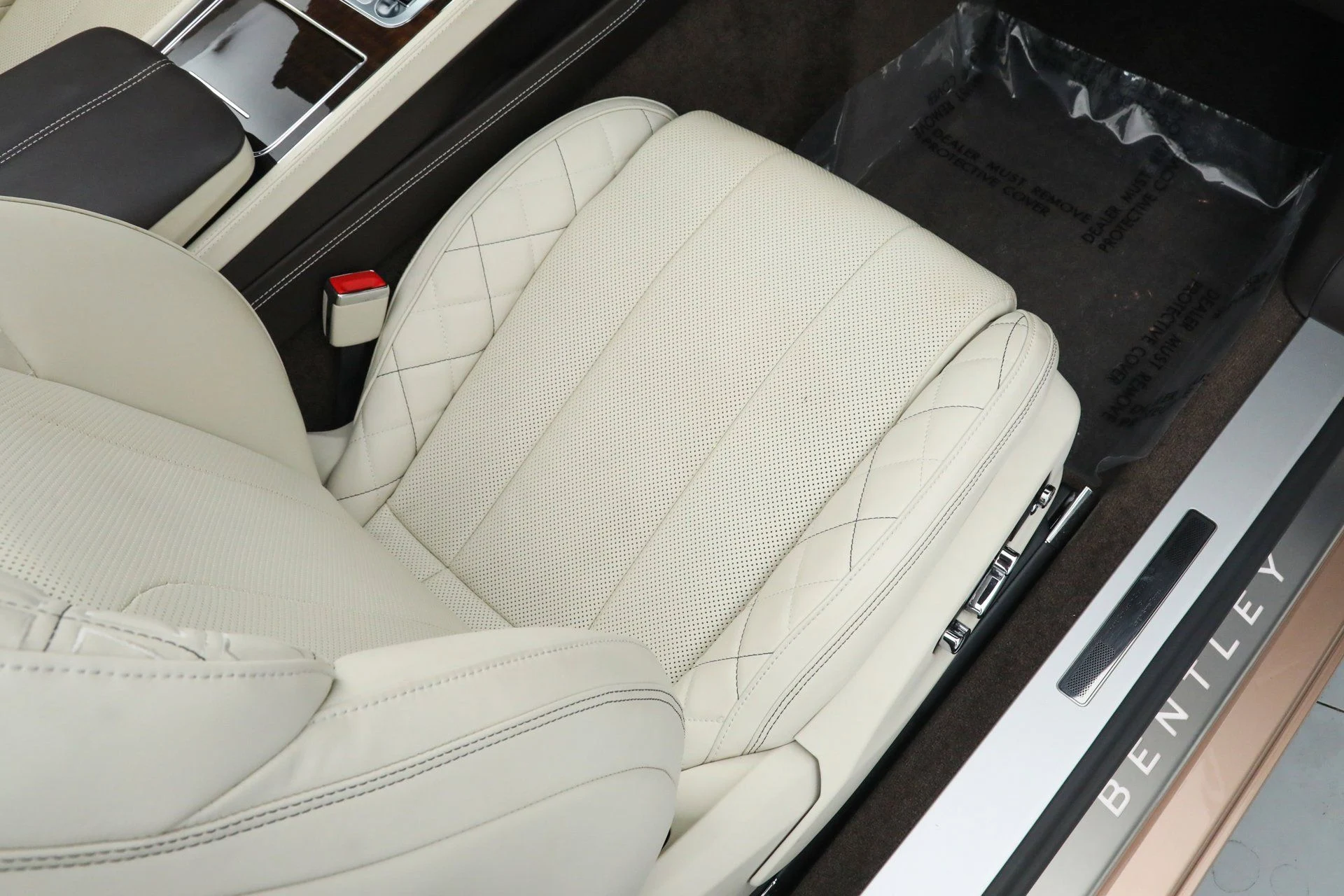 mph016_570462940_95c3226f52b35e6dd3564b0998a3952f_528c11c172