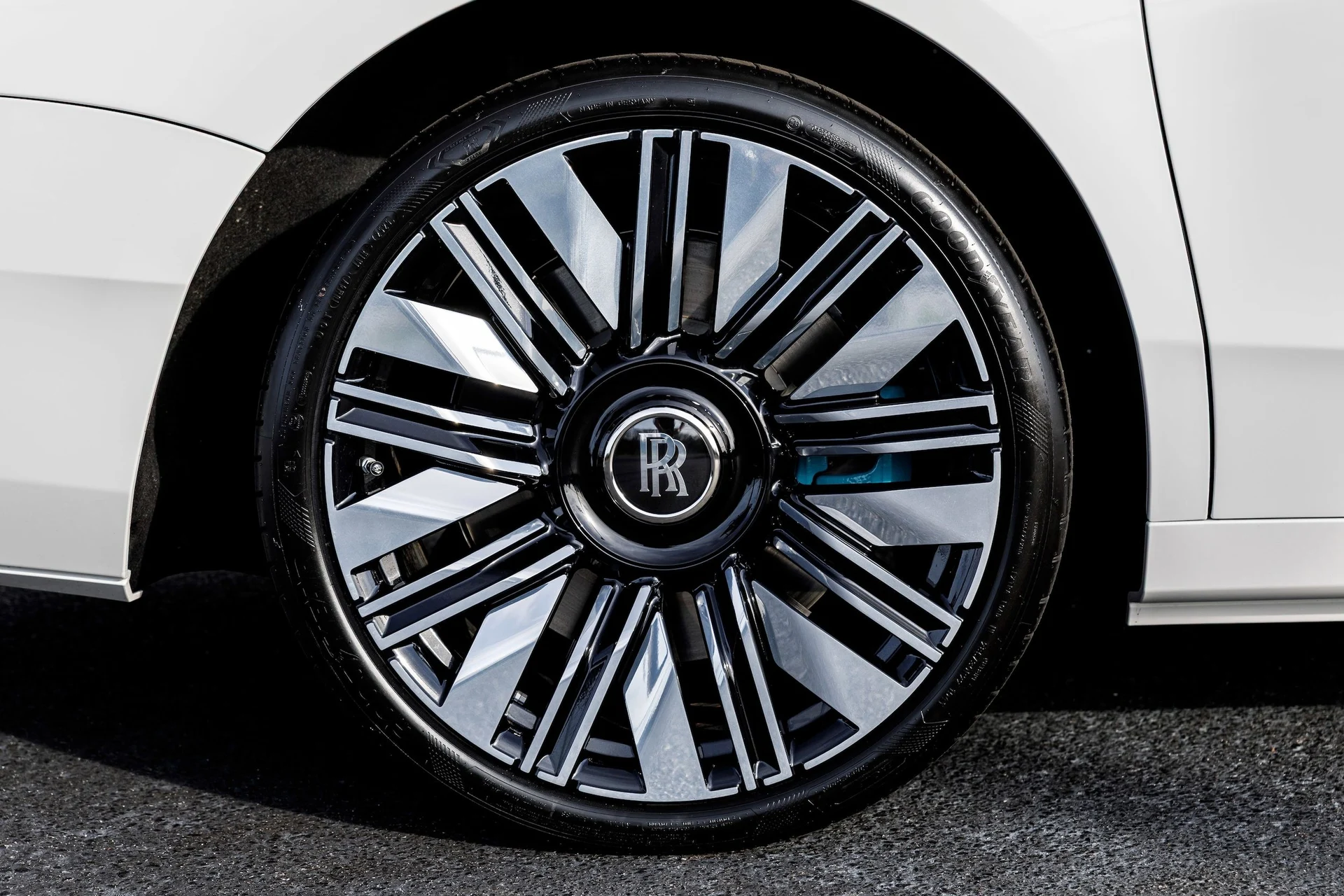 mph016_571839306_b3bca4e144ee8ec248f6e18318295749x_adff1ab7ee