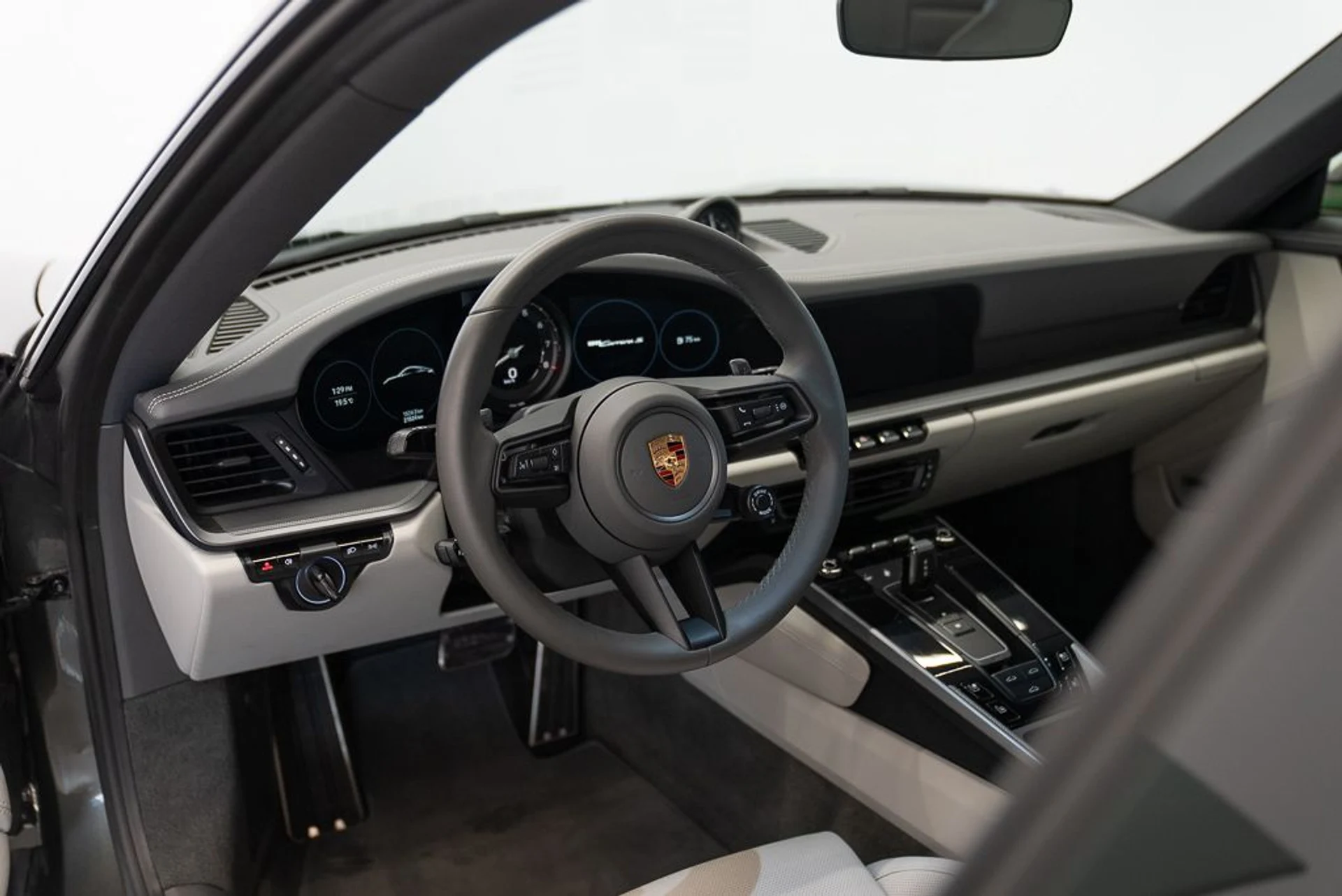 mph016_577832889_porsche_911_2020_jpg_v_1778691807_cfeea397a4