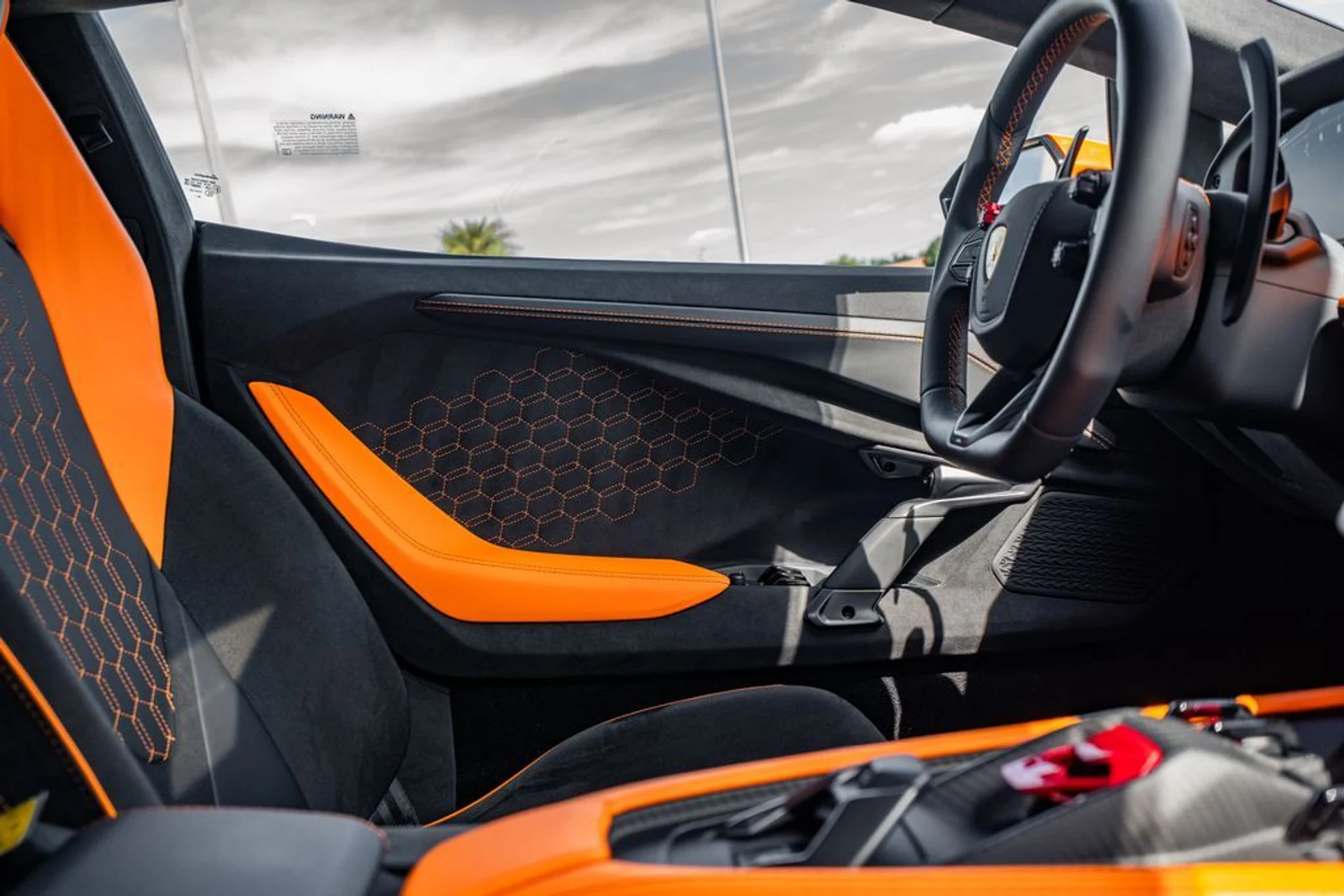 mph016_581715309_2c90a277d4f6999686429170d47ed5acx_2367e9f5a2