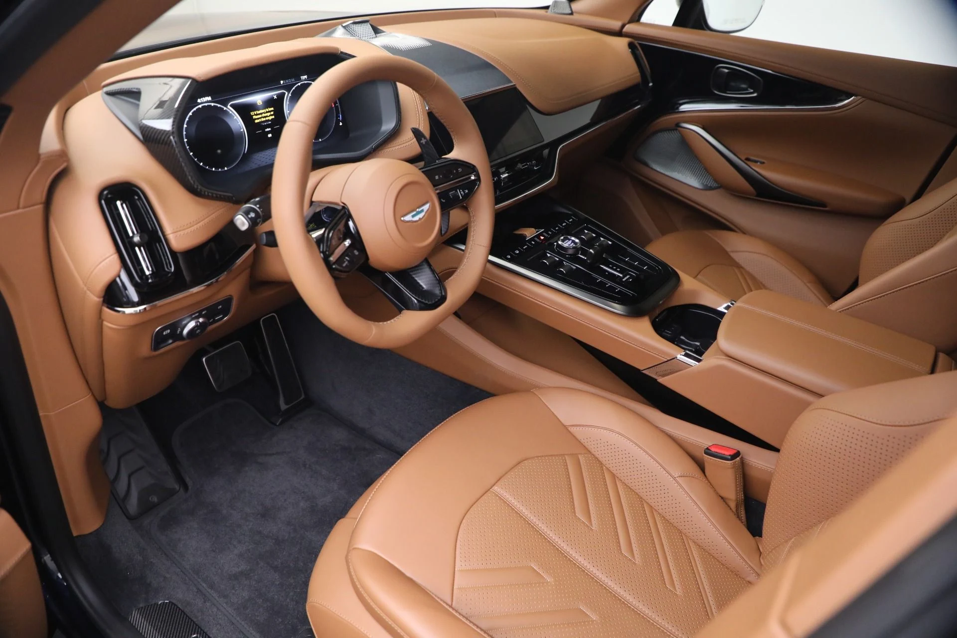 mph016_583731815_New_2026_Aston_Martin_DBX_S_1792514622_c30f70ba1e