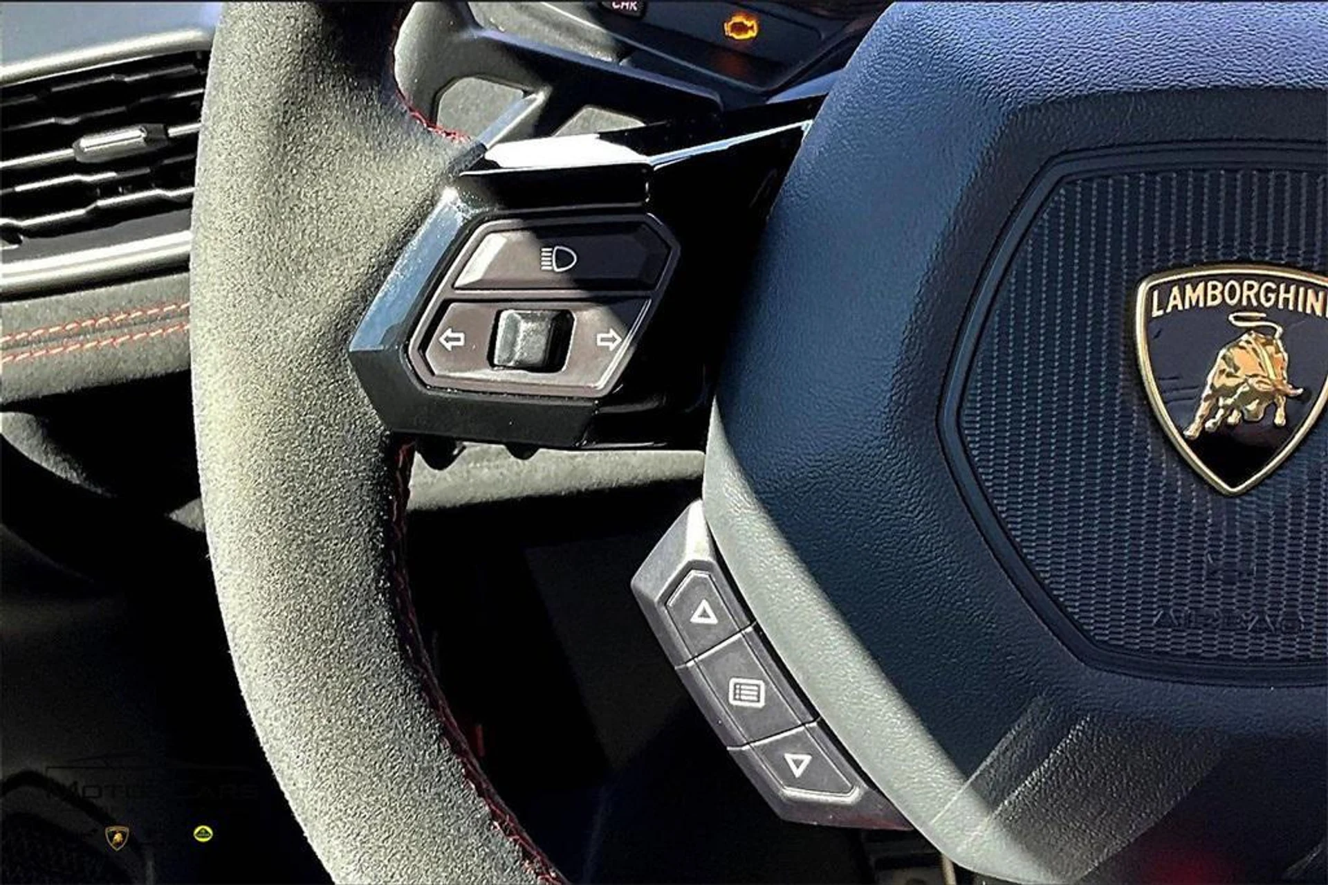 mph016_5845720_b0_Rp_O9_Fordtv_Rvl_MM_Nwdtj_N_Emw_e8a59ad365