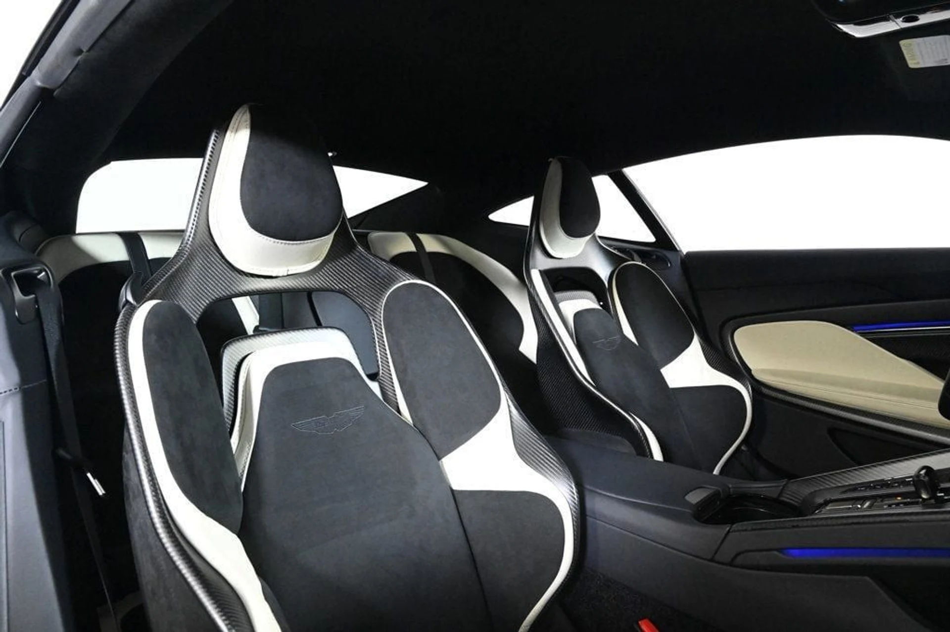 mph016_585735572_4c2852a3393c0fd25b5edb05c603ecc4_789a1b46b4