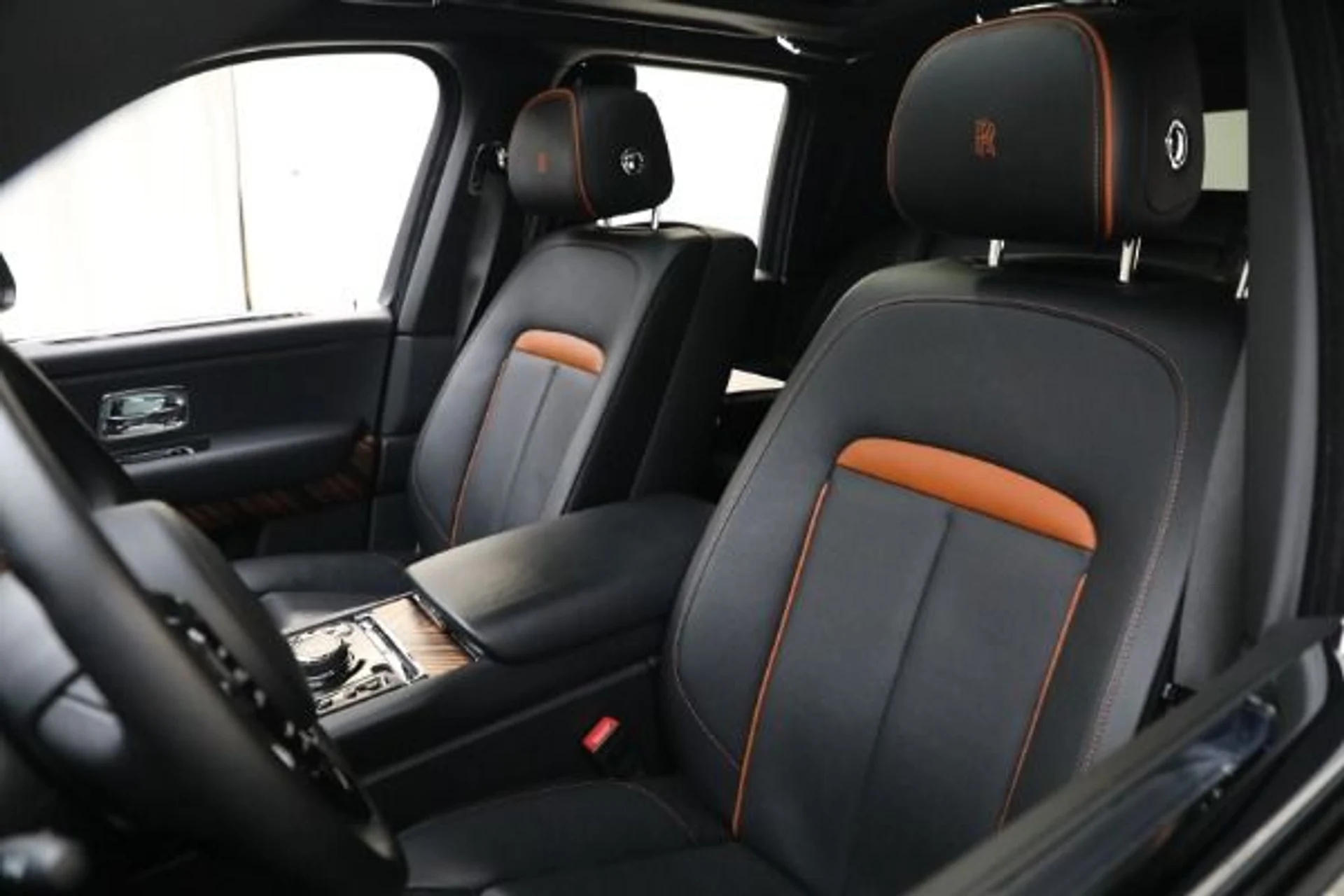 mph016_58902531_Used_2019_Rolls_Royce_Cullinan_1762e9d02b