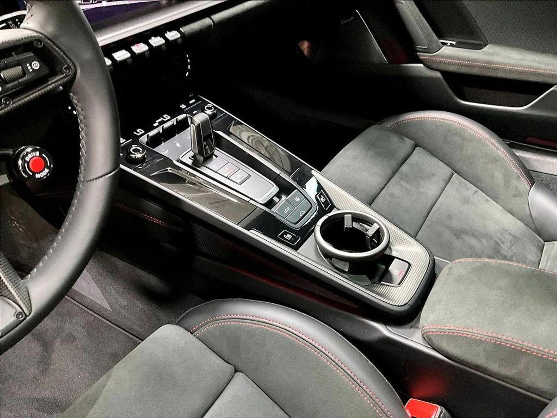 mph016_590173530_7_ZAB_81uva_Lz_Cy_Z_Xd_SQKU_Sd_P_Kgj_M_04b19f75b6