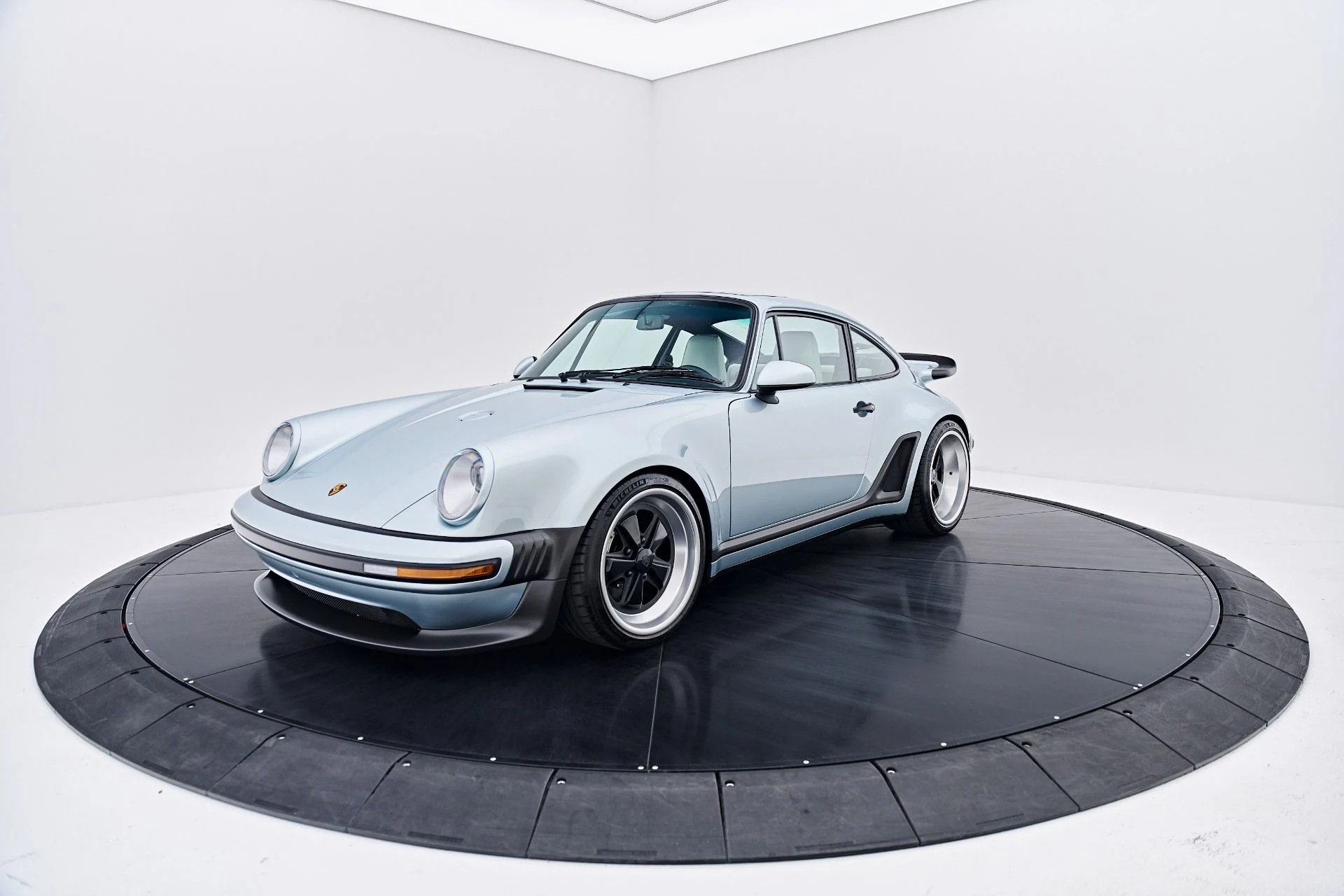 mph016_604744283_Used_1990_Porsche_911_1789729609_b2080b4f6c