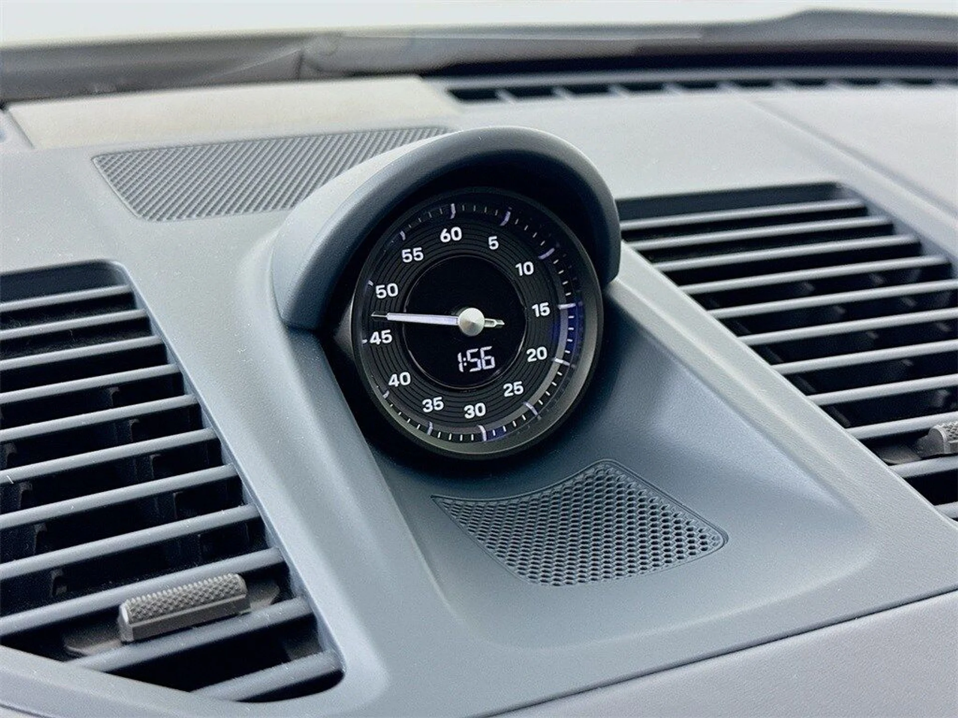 mph016_604764010_70211406b2b83e1f50ab5be7f4f96ca7x_4212a9d4e8