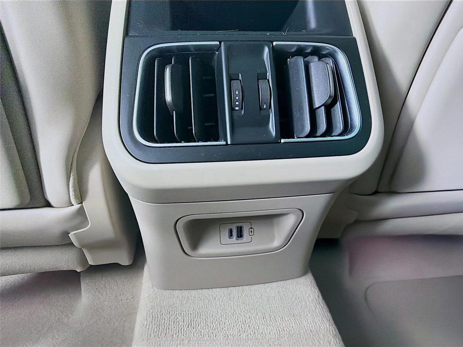 mph016_605944068_b21d880dcd2c2bc75c403ddd98cdd8eb_37be60321e