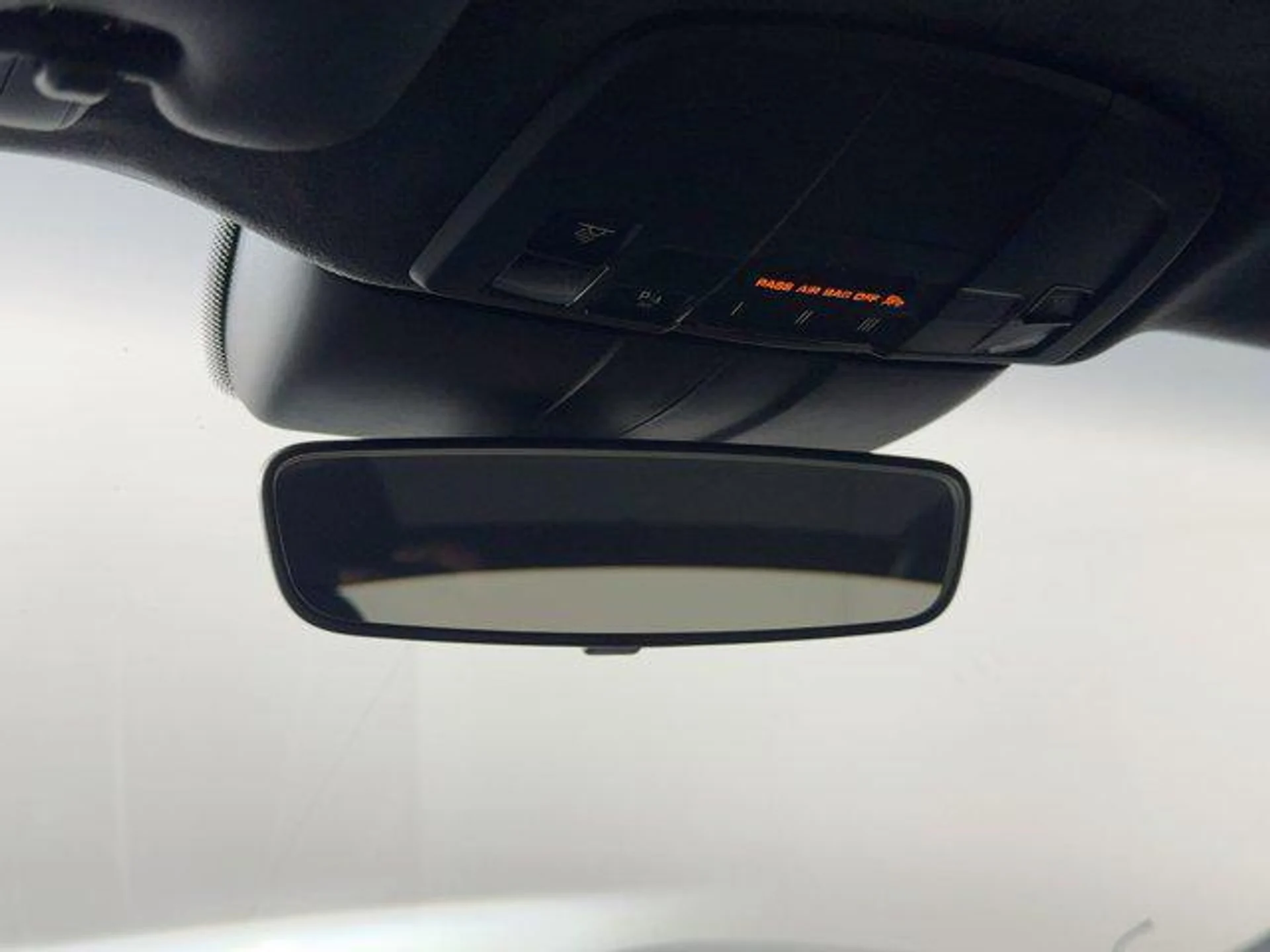 mph016_611127469_ra_Kl_N4_On4_LVQ_8_A2_Y_Jti_S5_K_Xr_TTE_7d188a885a