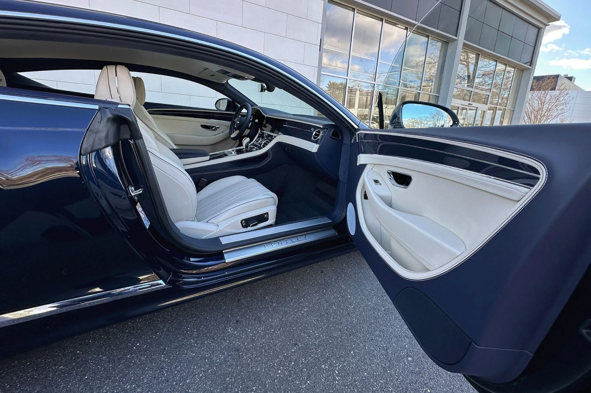 mph016_61160910_New_2026_Bentley_Continental_GT_GT_1763467693_bb87532e4c