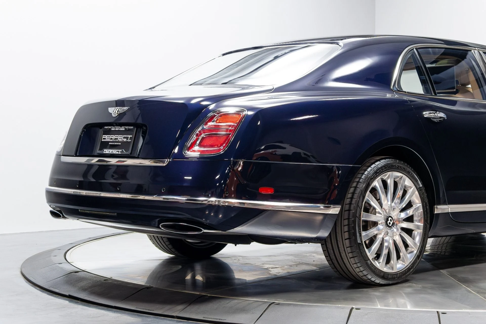 mph016_615234590_Used_2017_Bentley_Mulsanne_1775514187_a0b3d43c44