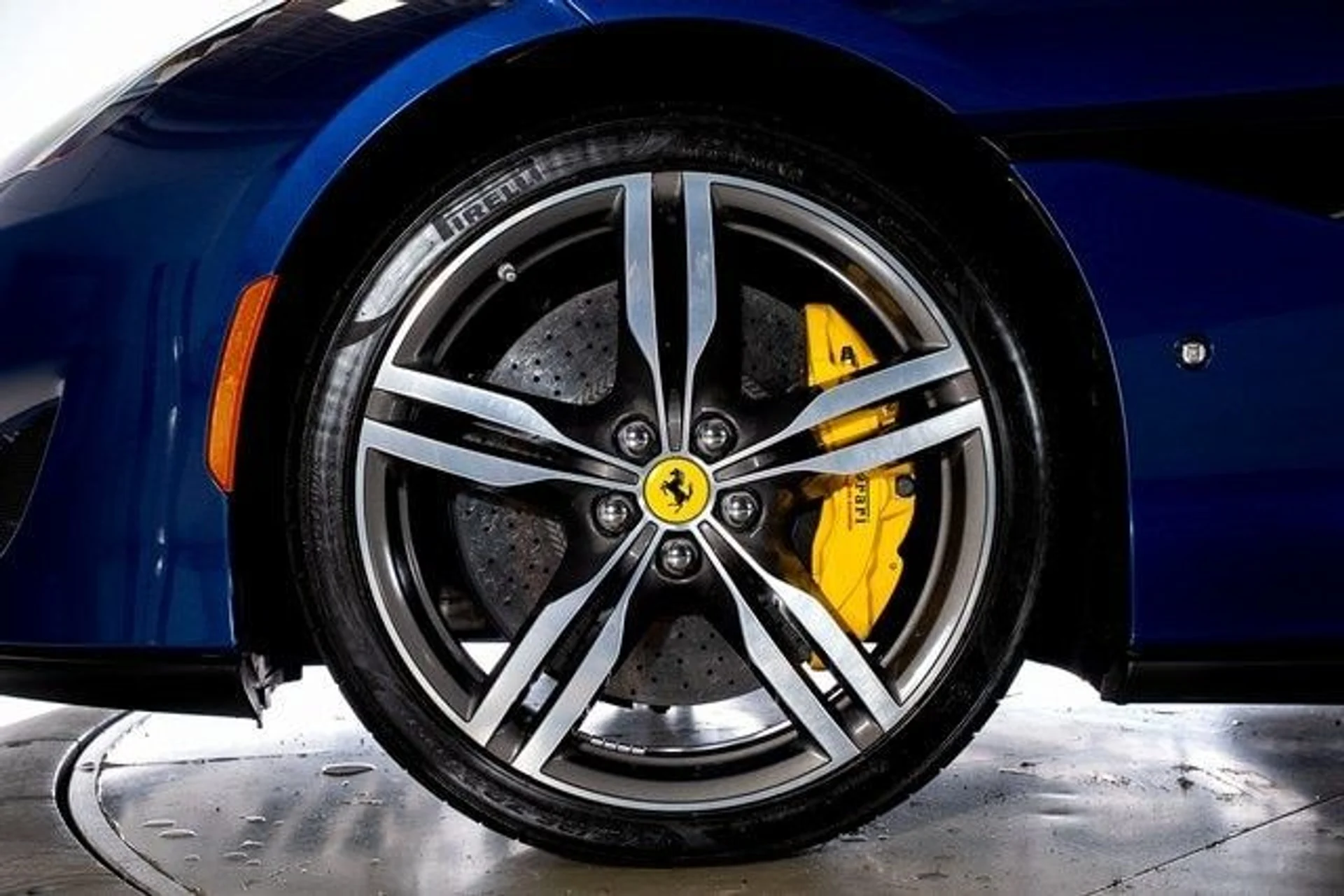 mph016_615425899_dd70875cf9892fc67d5d374803ade901x_95d179aeef