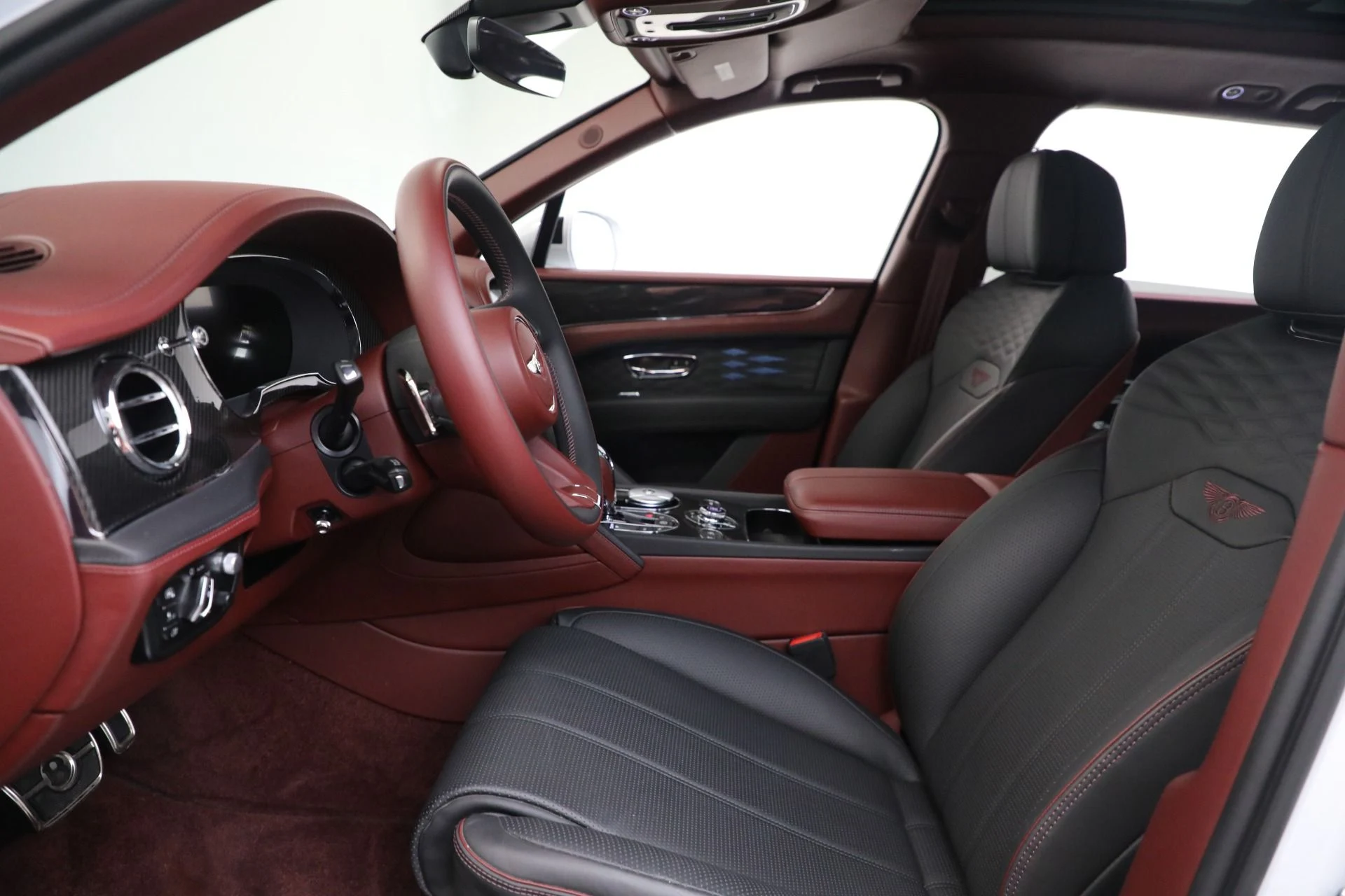 mph016_622791546_Used_2023_Bentley_Bentayga_EWB_Azure_V8_afda7b9bb8