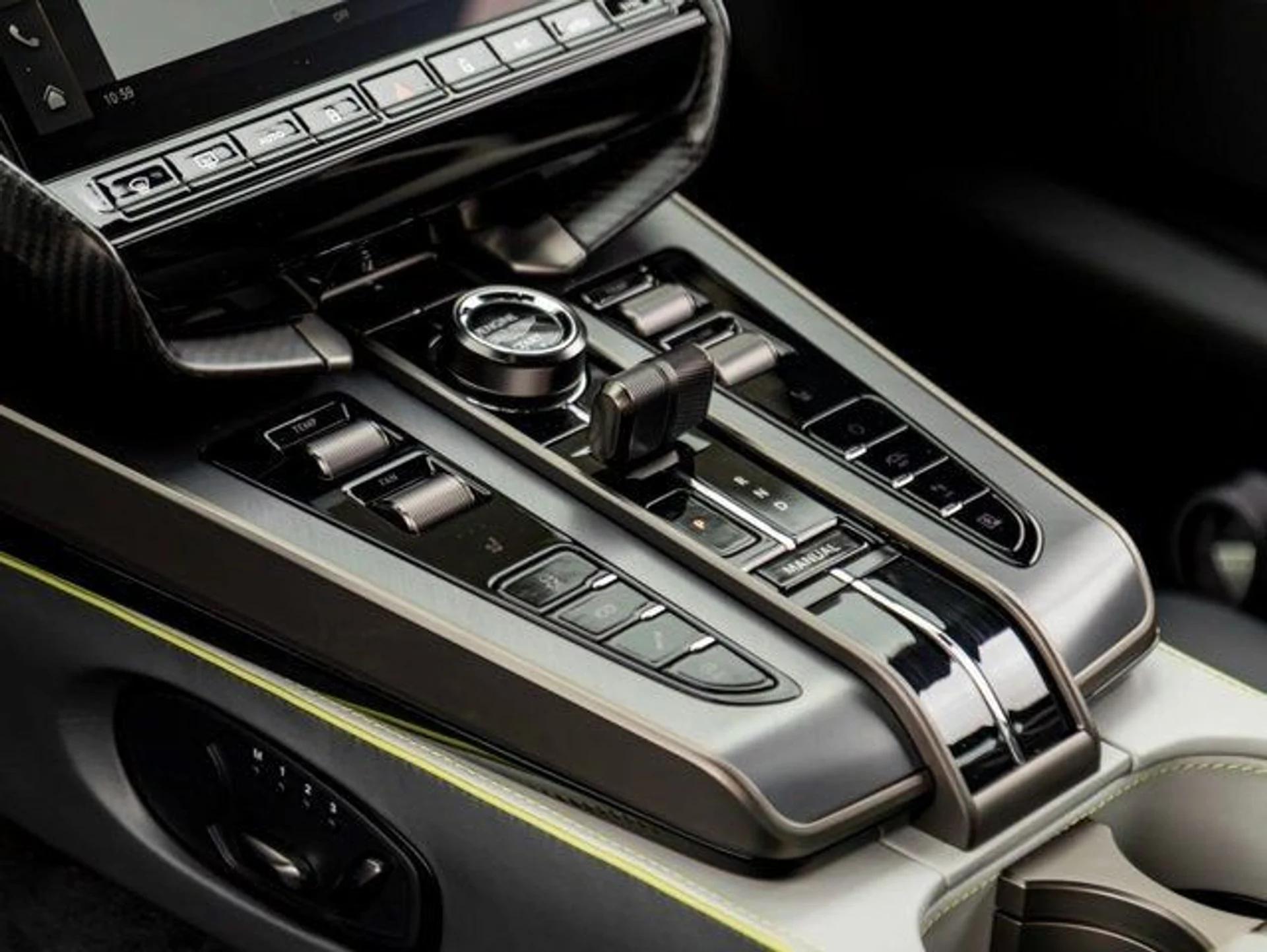 mph016_623226666_17_c4cc50900b