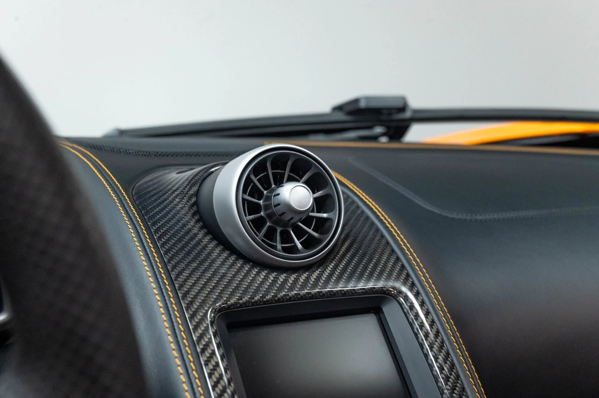 mph016_623758124_Used_2015_Mc_Laren_650_S_Spider_1784647983_7cb6212722