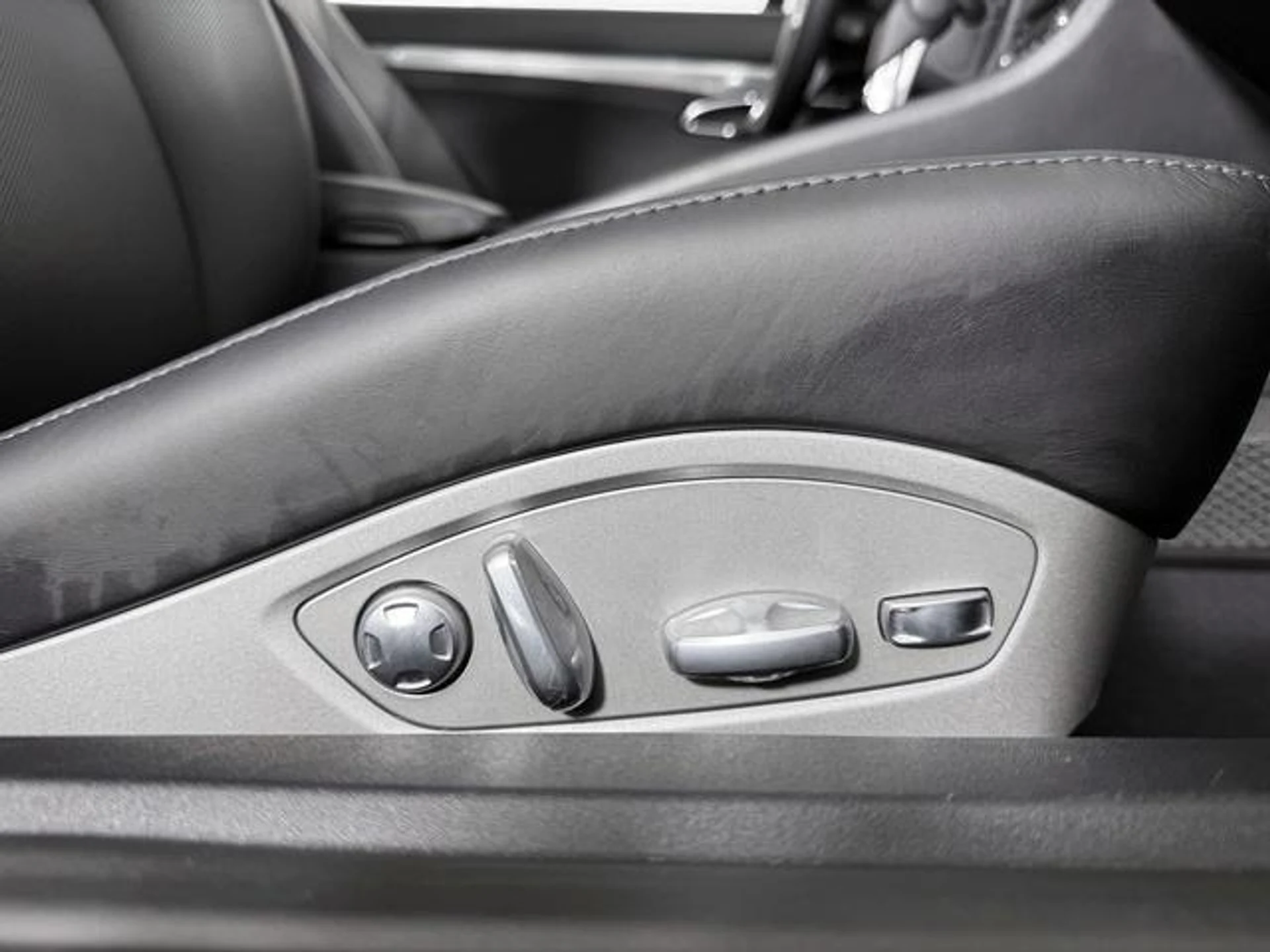 mph016_639166496_ls_O_Fgaw91v_WZ_4_Vh_Ixdty1_LA_7_WF_4_e6b3b1cebe