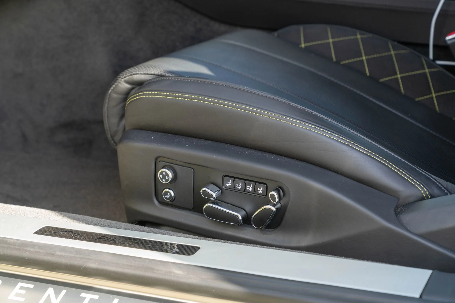 mph016_643138404_Used_2020_Bentley_Continental_1_of_5_Pikes_Peak_Edition_GT_1761756018_ea4710c847