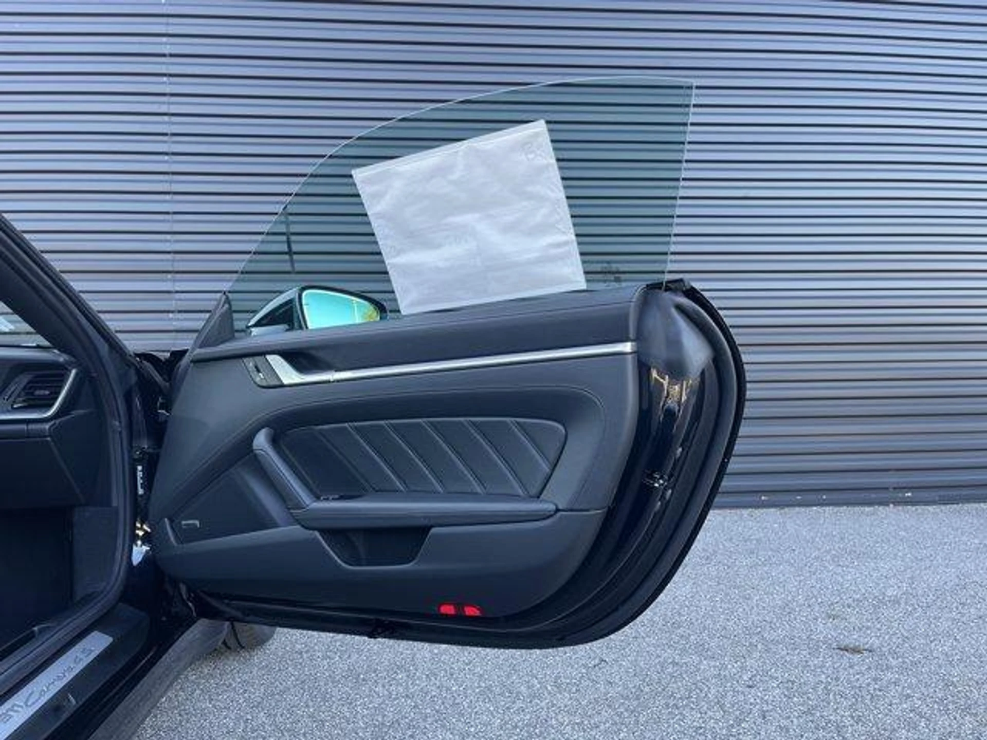 mph016_653571199_03_Jjx_QM_90m_W_Fn_FGGETF_02re_Oi_GQ_2cd412b4fe