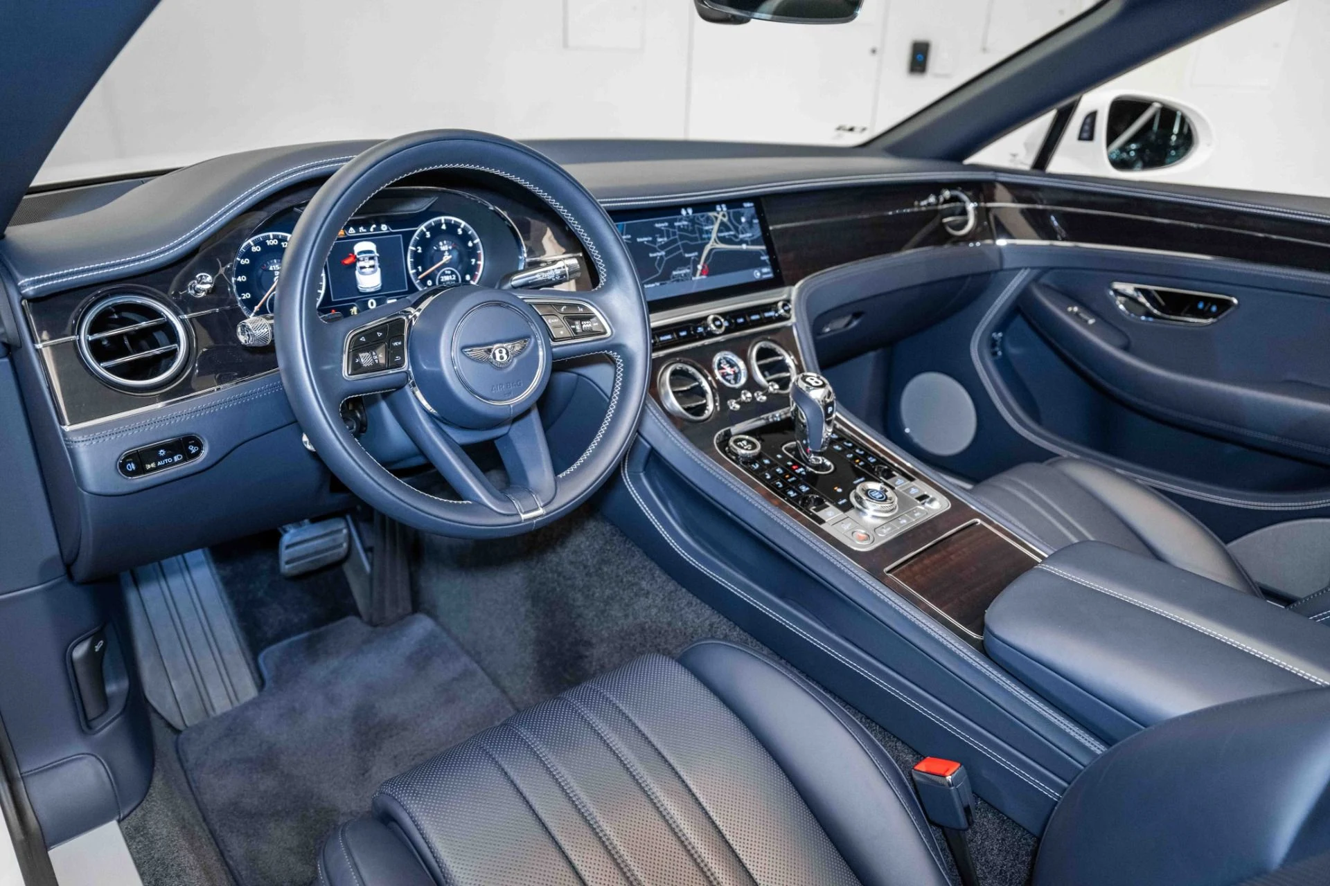 mph016_653955571_Used_2021_Bentley_Continental_GTC_V8_Convertible_1733325878_ba30e61475